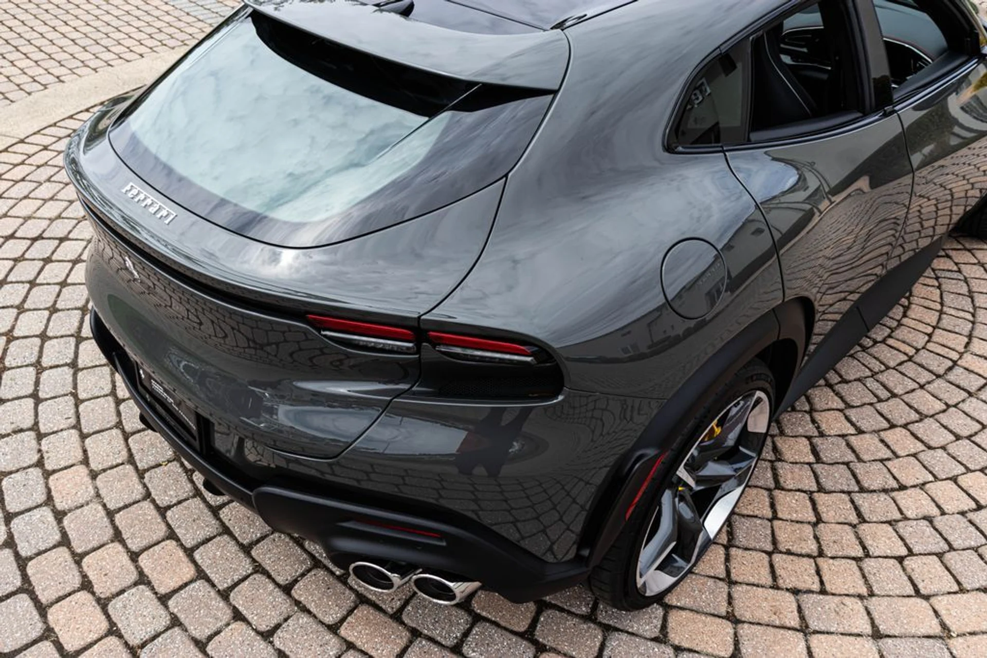 mph019_3240616289_a8064e537444bcc35986f65557d188e9x_6092eb97d9