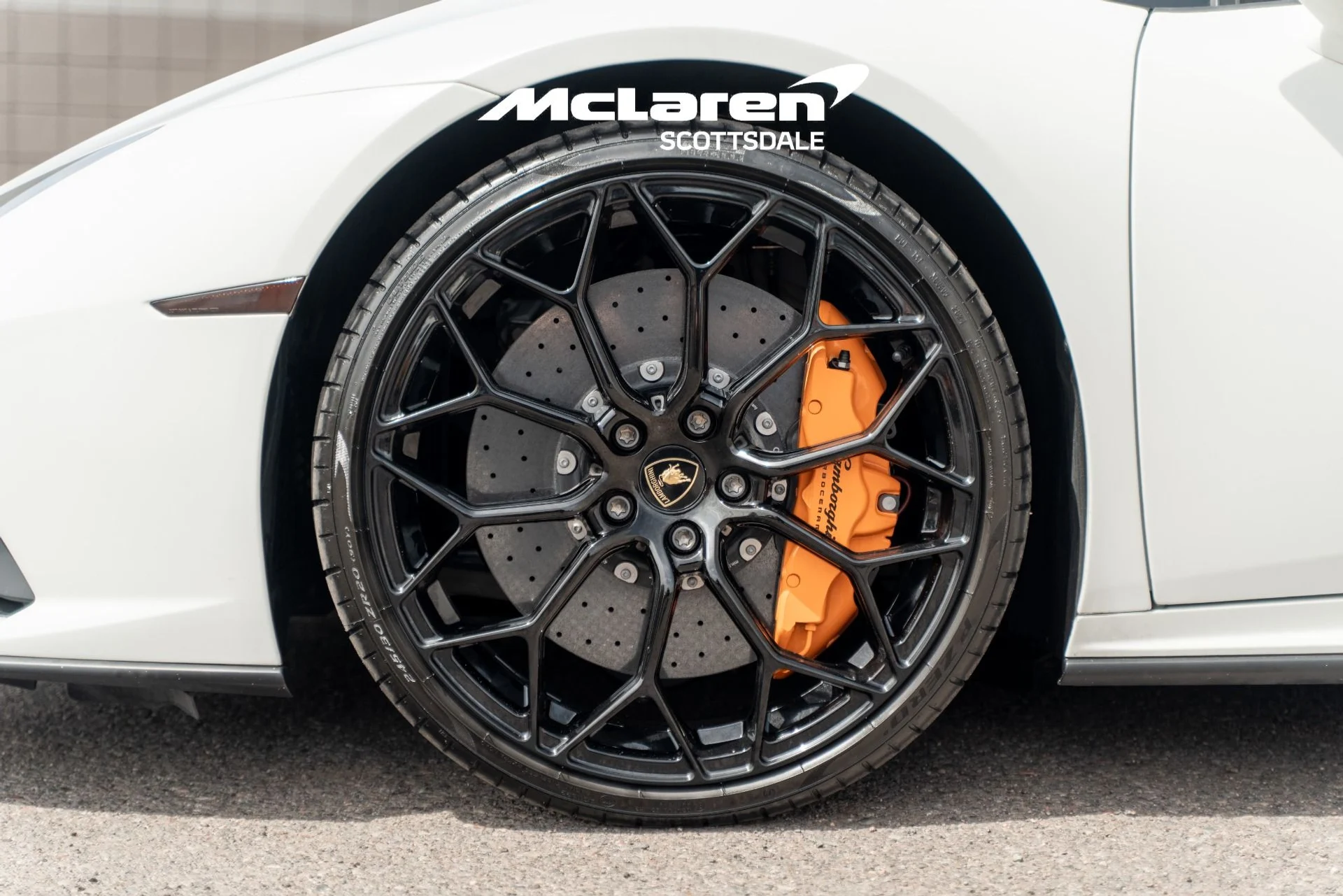 mph019_3243856233_Used_2023_LAMBORGHINI_HURACAN_EVO_EVO_AWD_1758292828_f19e62a721