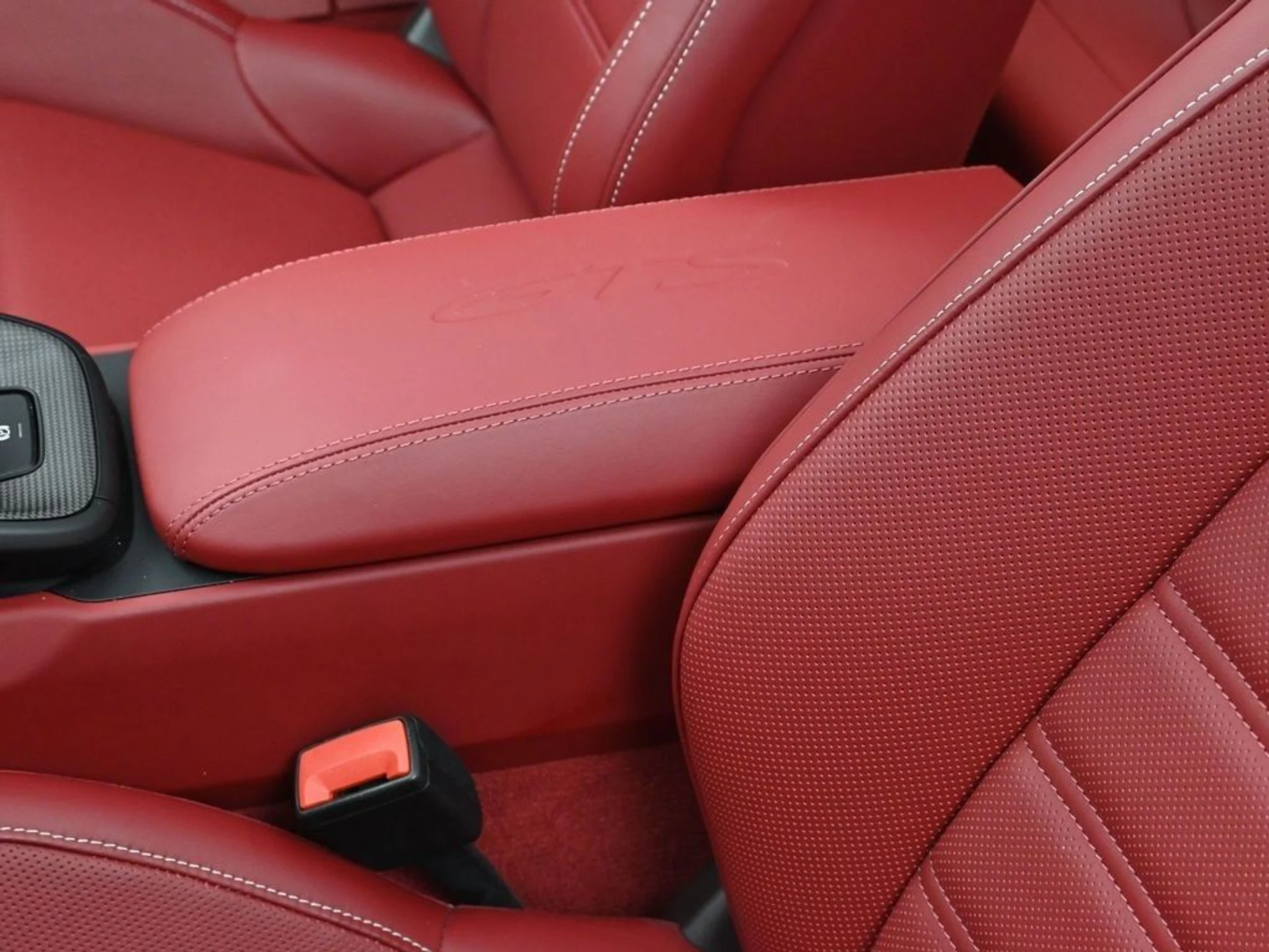 mph019_3245728128_9573652b2ff84146d78ed423d706aaadx_2a3cc893cf