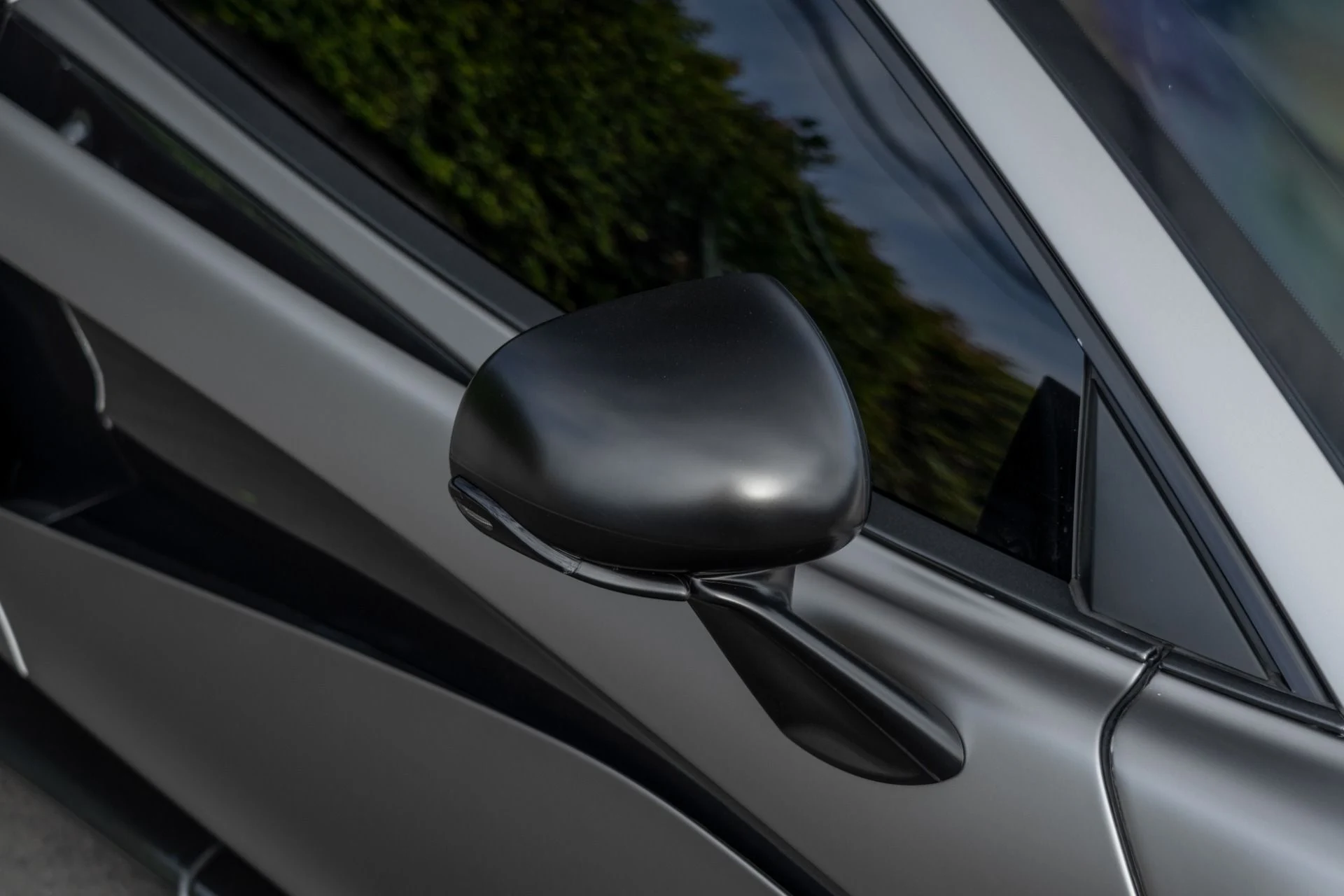 mph019_3247222368_Used_2019_Mc_Laren_600_LT_1760376158_988a5ecf39