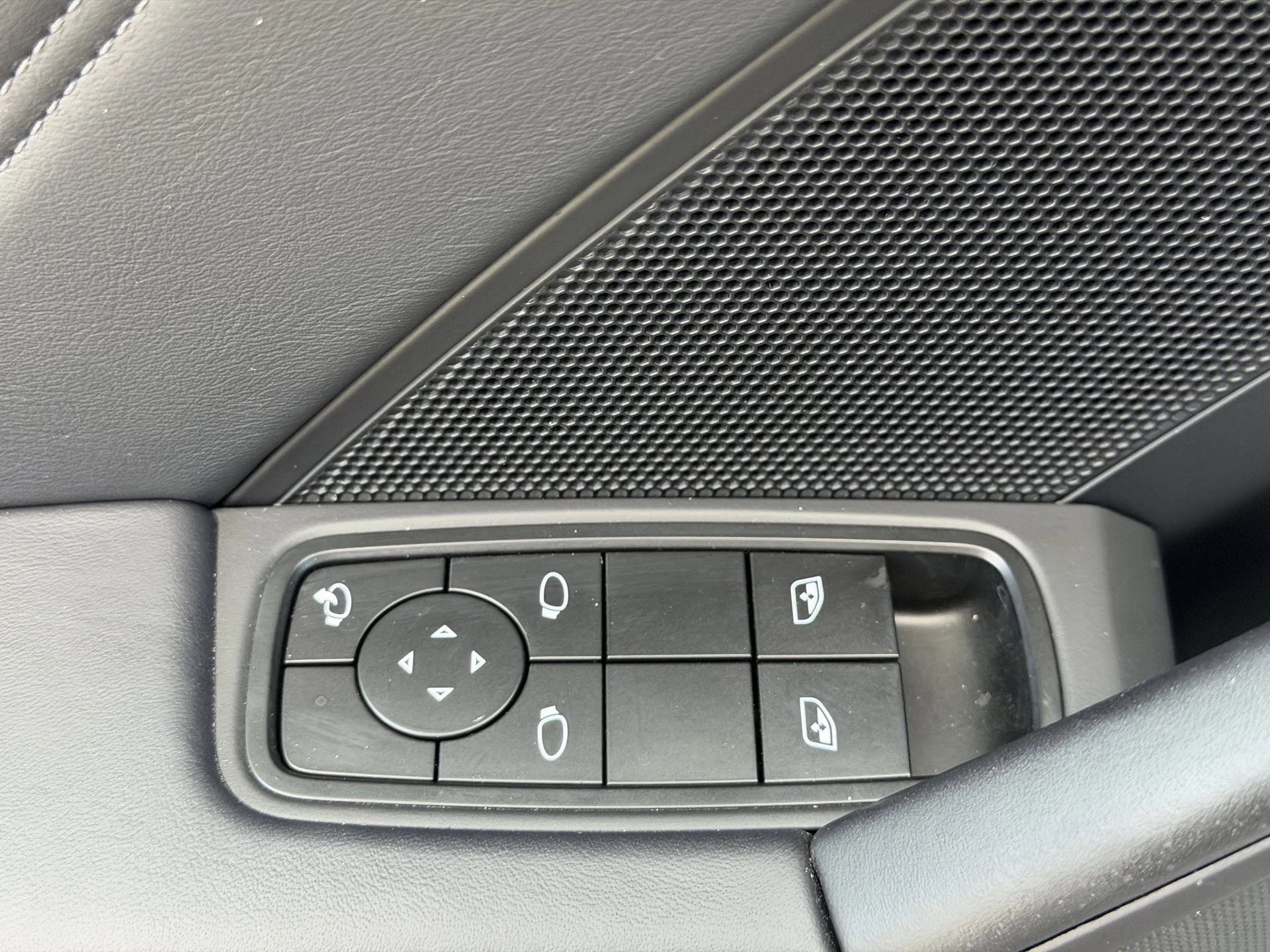 mph019_3249341331_c99bed9569e80cd496bc1ca551049a68x_dd4dabbd2b