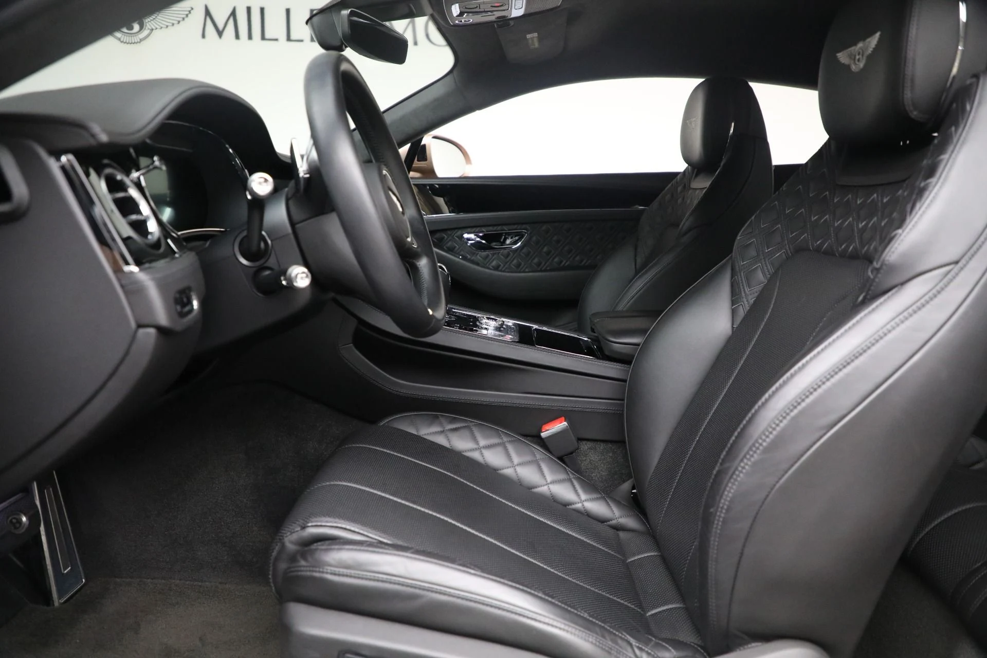 mph019_3249926472_Used_2022_Bentley_Continental_GT_V8_1762635881_d4ee966334