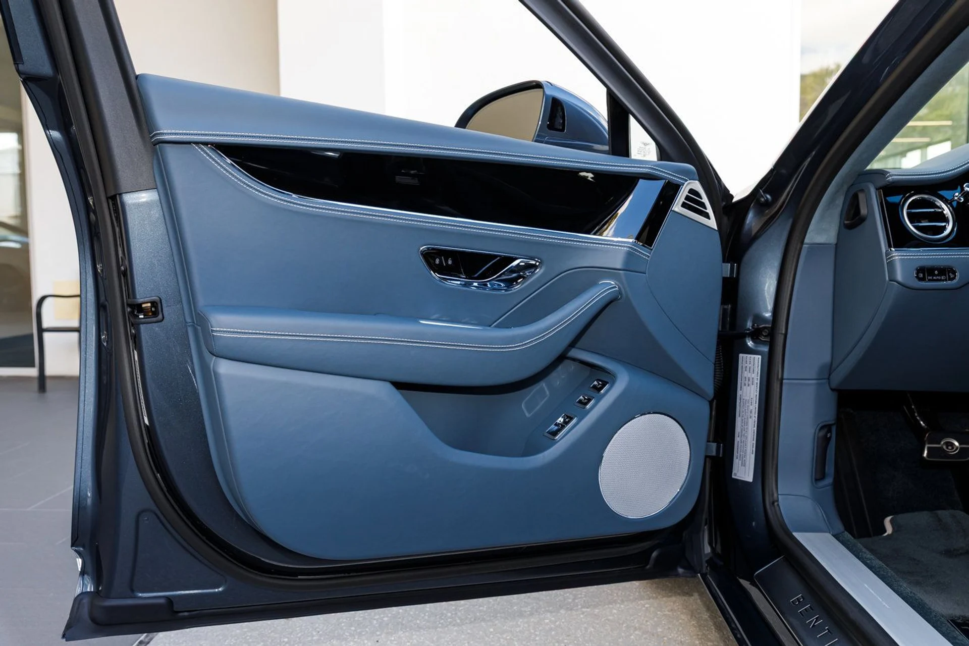 mph019_3250788607_c6946da524b0ffc544ce33efa9a838edx_0697116e05