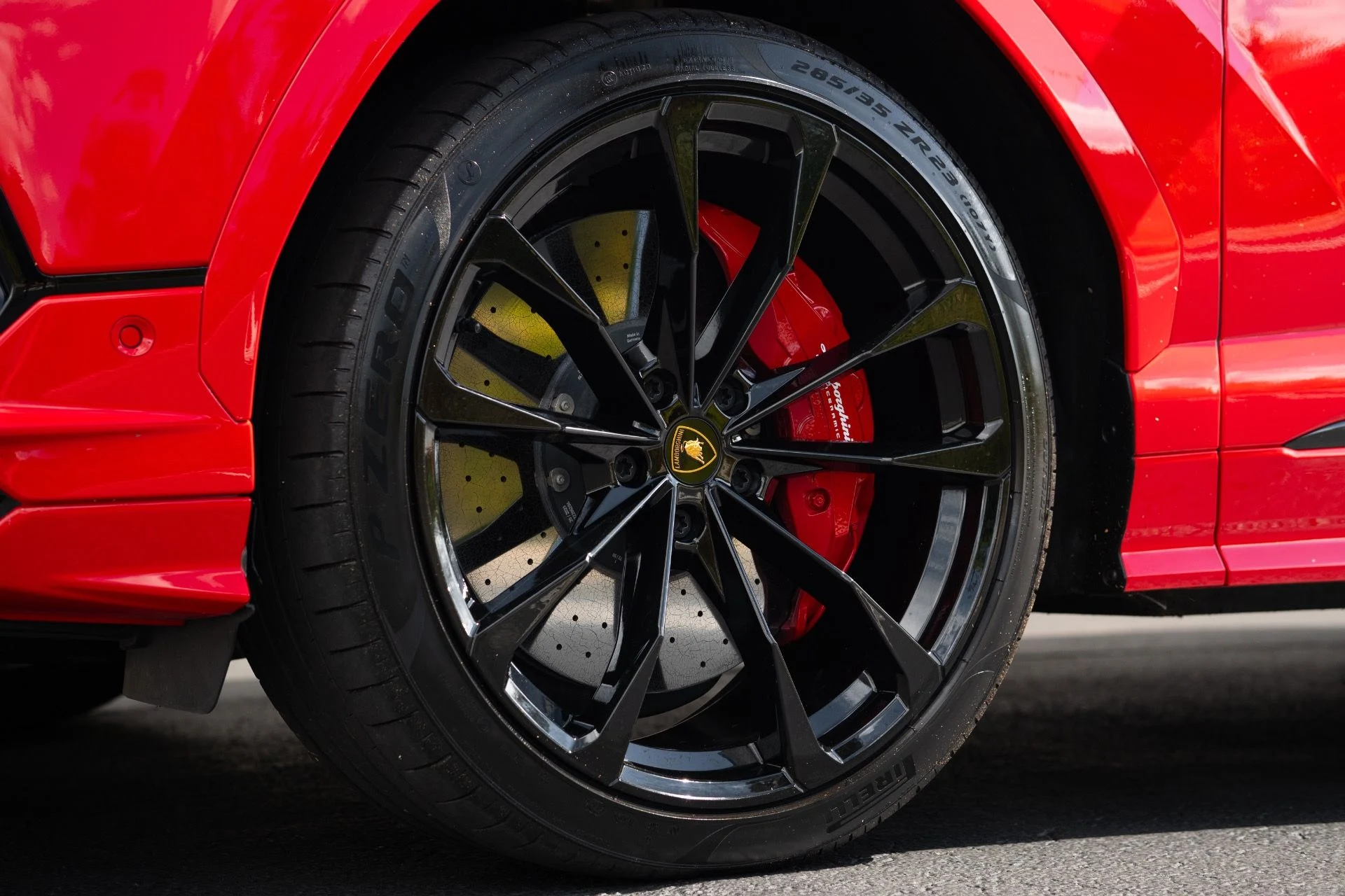 mph019_3253790416_Used_2023_Lamborghini_Urus_S_1771018679_59785d1a0a