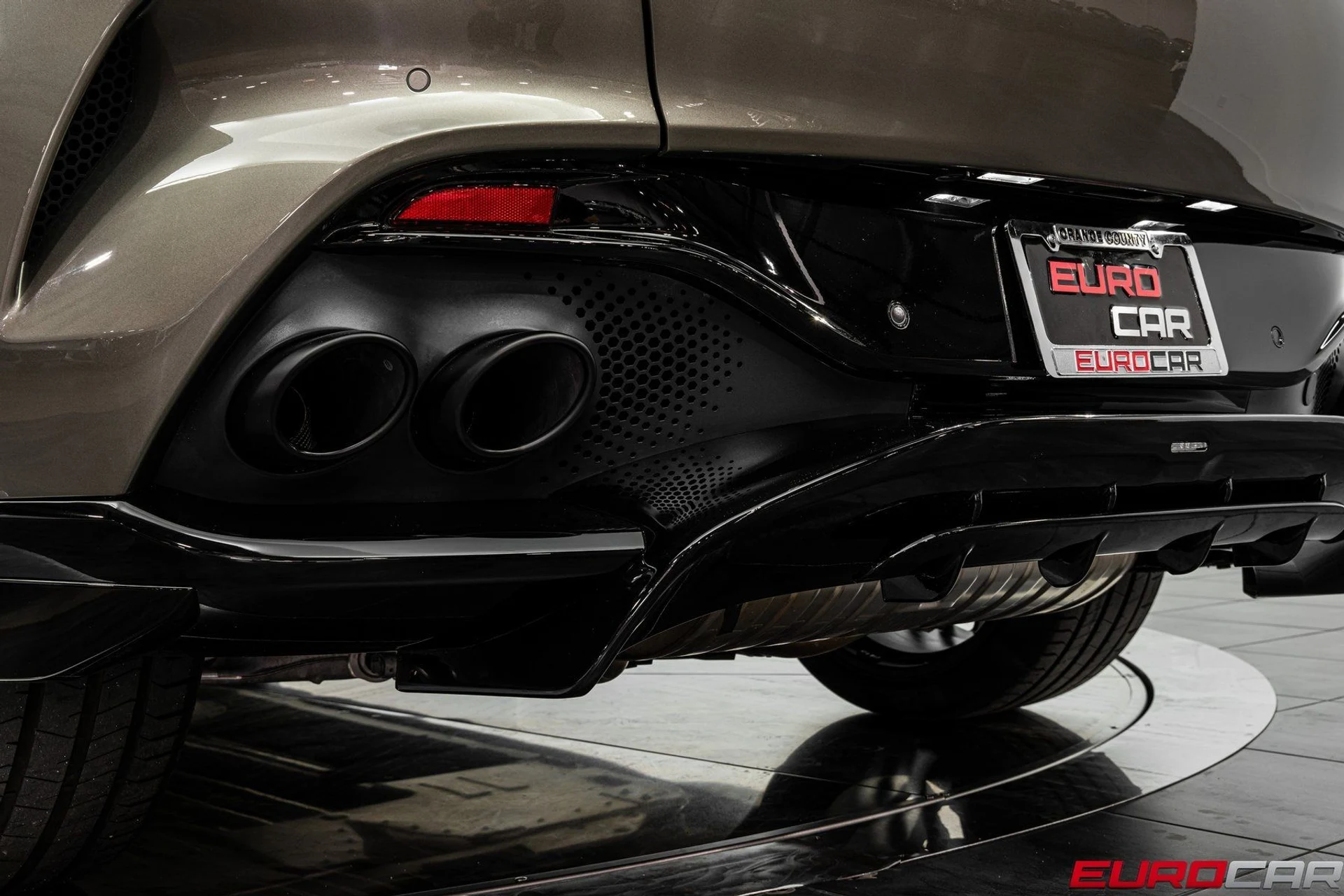 mph019_3269627045_image_20_59e57bfac1