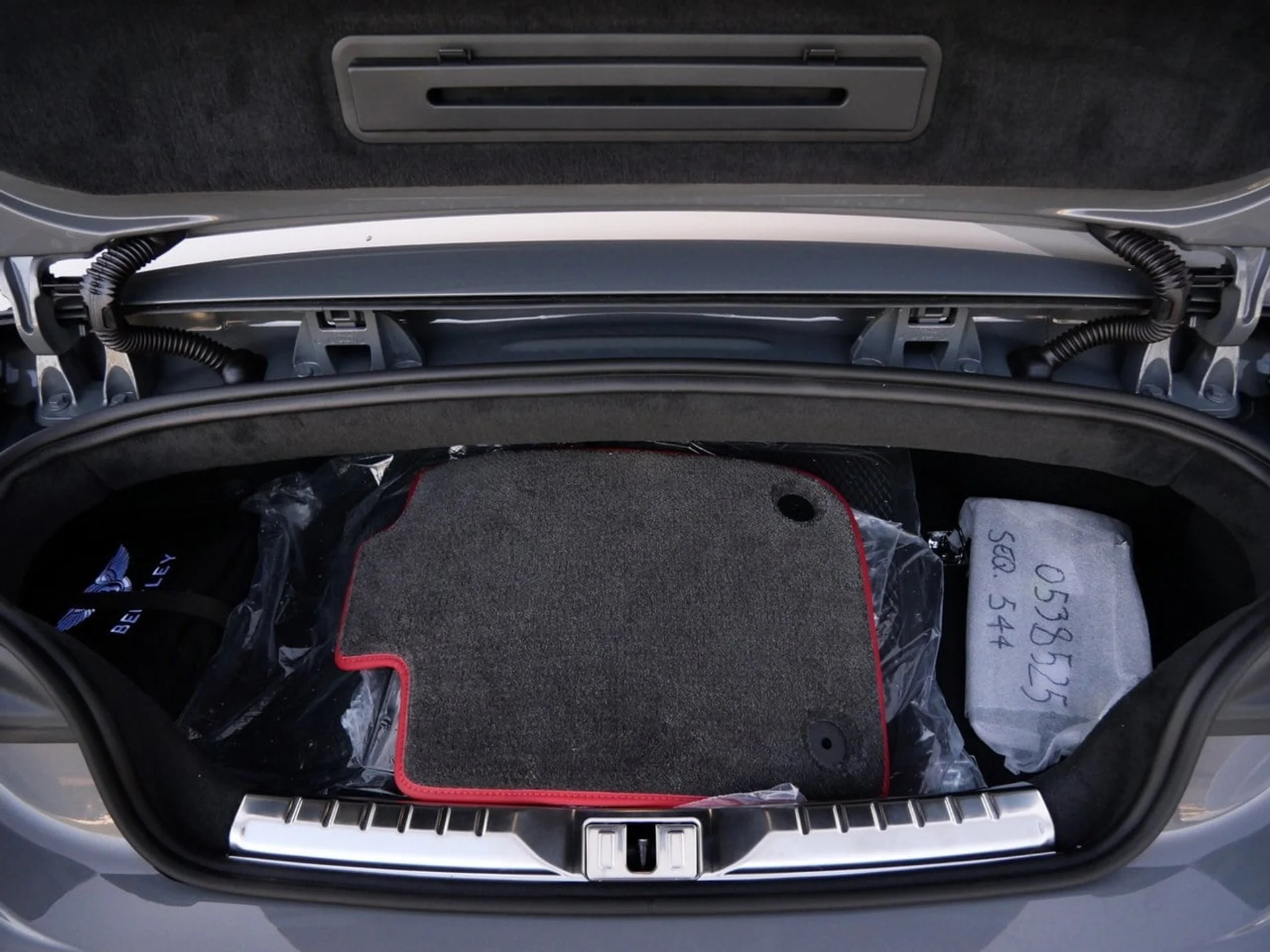 mph019_3270532762_bb17ed4c4e5fac86e5a004ba378ed429x_5f31768a86