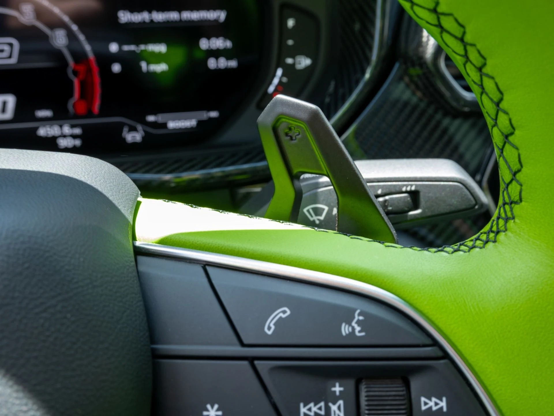 mph019_327154447_Used_2024_Lamborghini_Urus_S_1775489523_ead4936a22