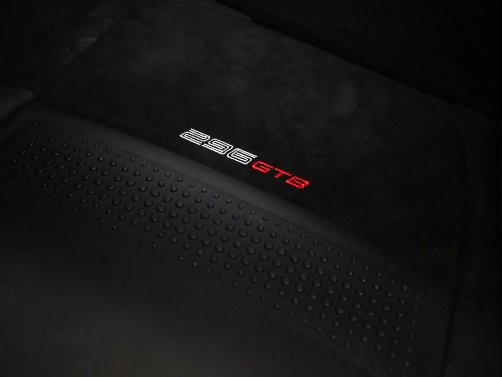 mph019_3275916241_20_175c94d656