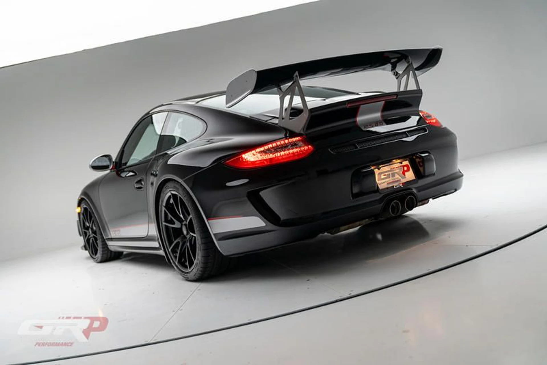 mph019_3285549697_D45637_D4_0344_41_CC_9_DB_4_0_E8_EE_6_F395_DD_f7c585938b