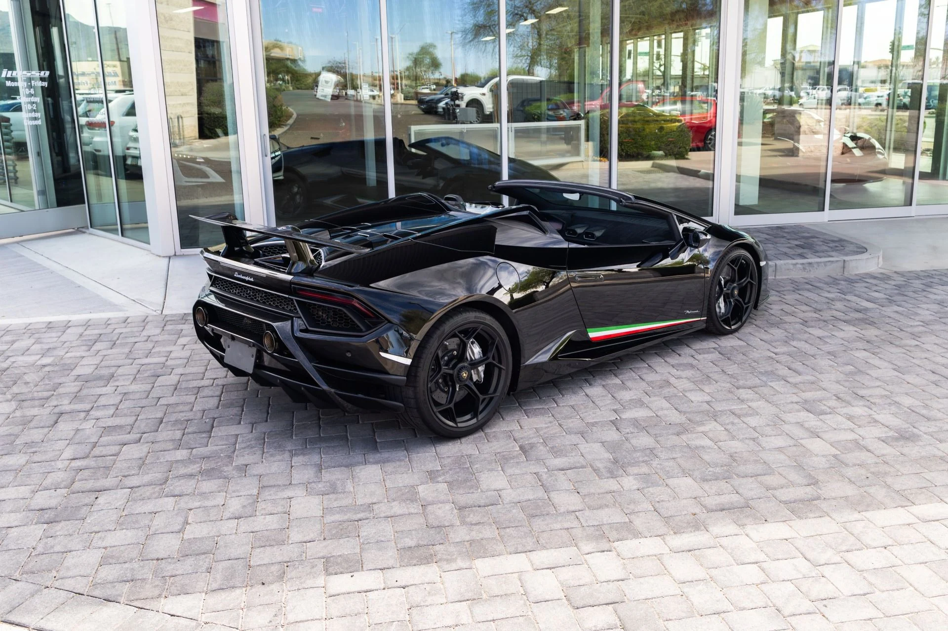 mph019_3287189366_Used_2018_Lamborghini_Huracan_LP_640_4_Performante_Spyder_1772832591_c591dae5cb