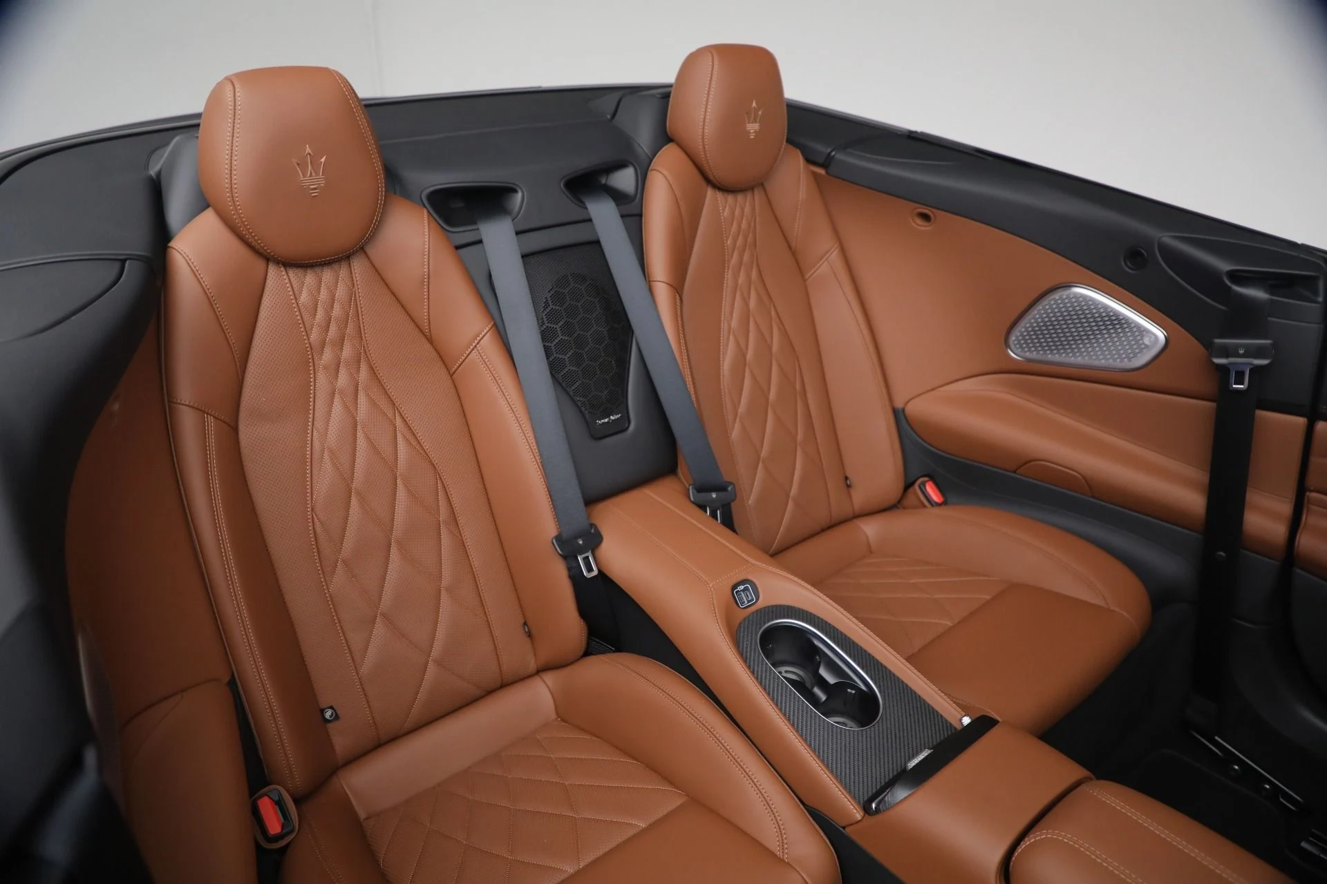 mph019_3291121887_New_2026_Maserati_Gran_Cabrio_1777996070_2990460323
