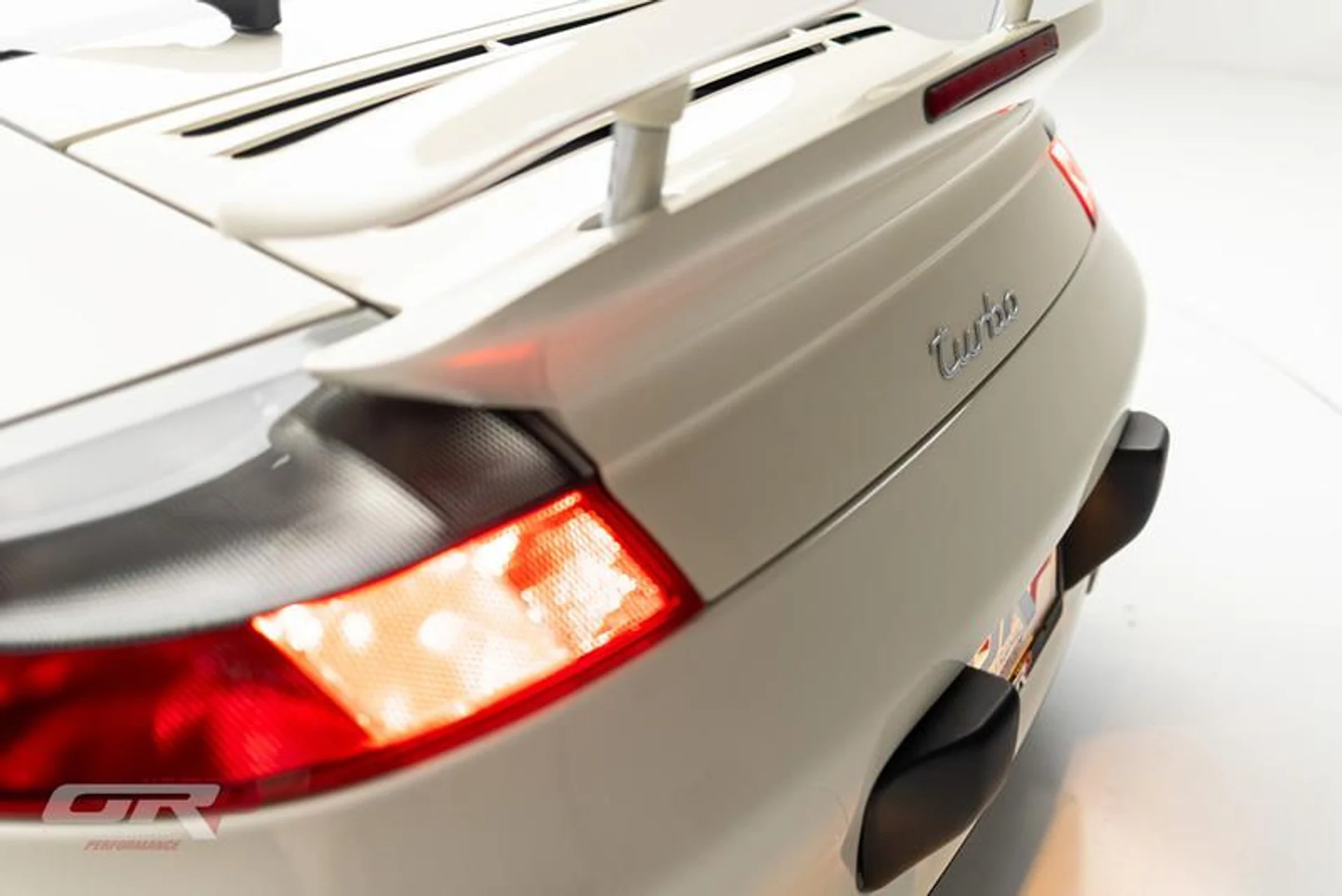 mph019_3293489644_EFC_64_B80_2490_4150_8354_643380_B01290_755de6fc32