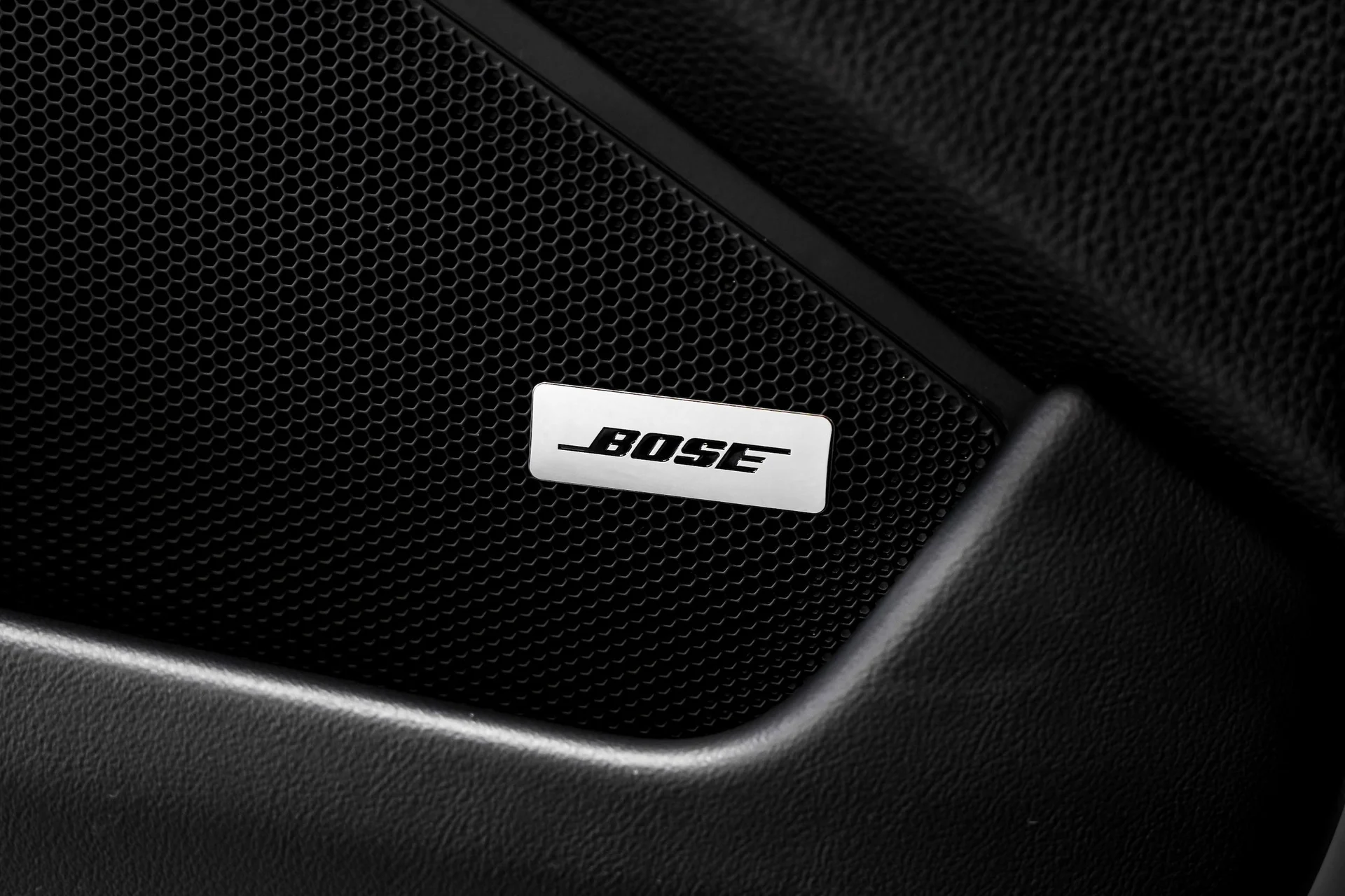 mph019_3297369478_71cb9a5df2c1356e4a002b42ab9b64fdx_22167e97c2