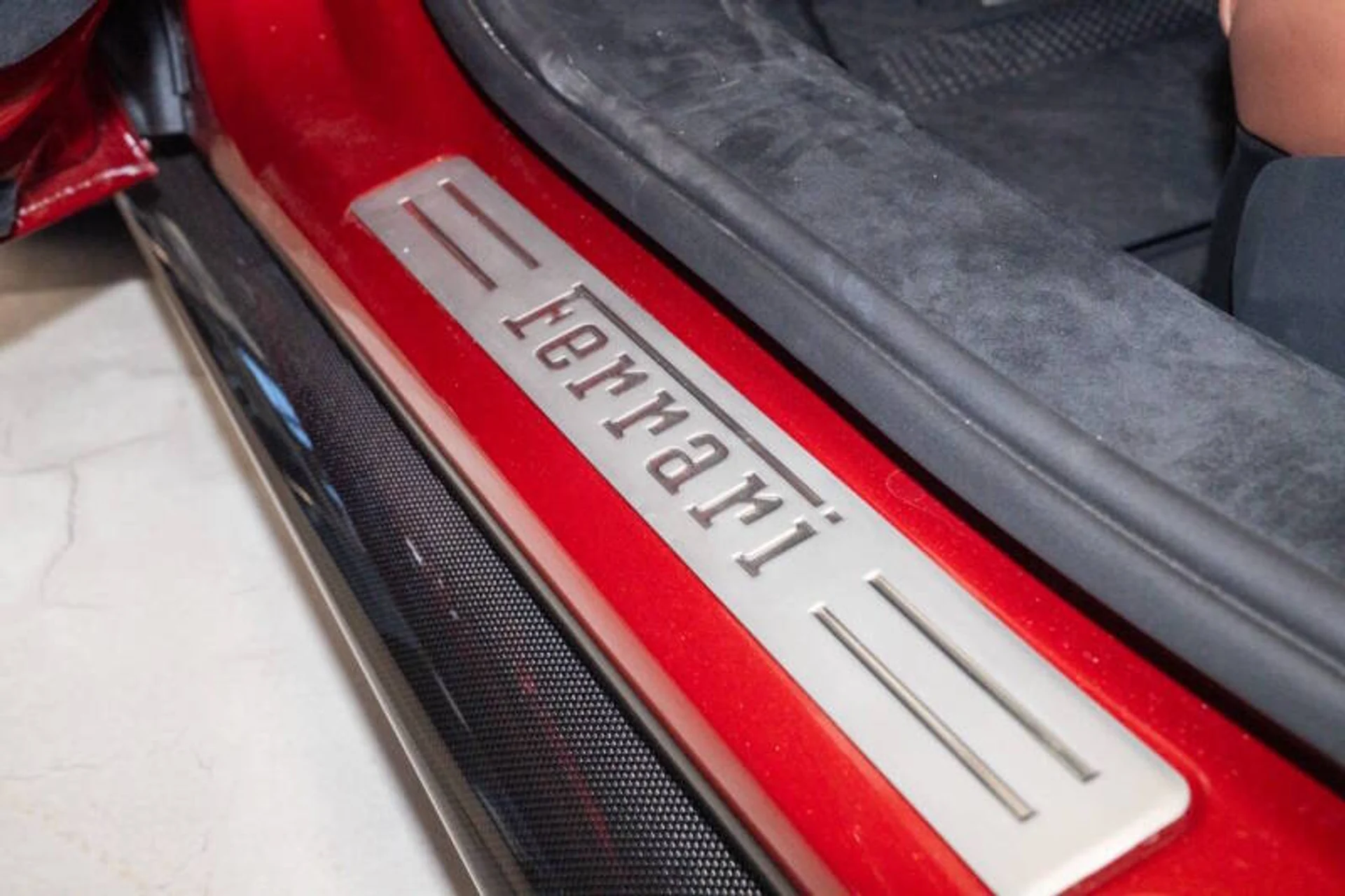 mph019_3302566746_2025_ferrari_296_gtb_base_2dr_coupe_46551b6cac