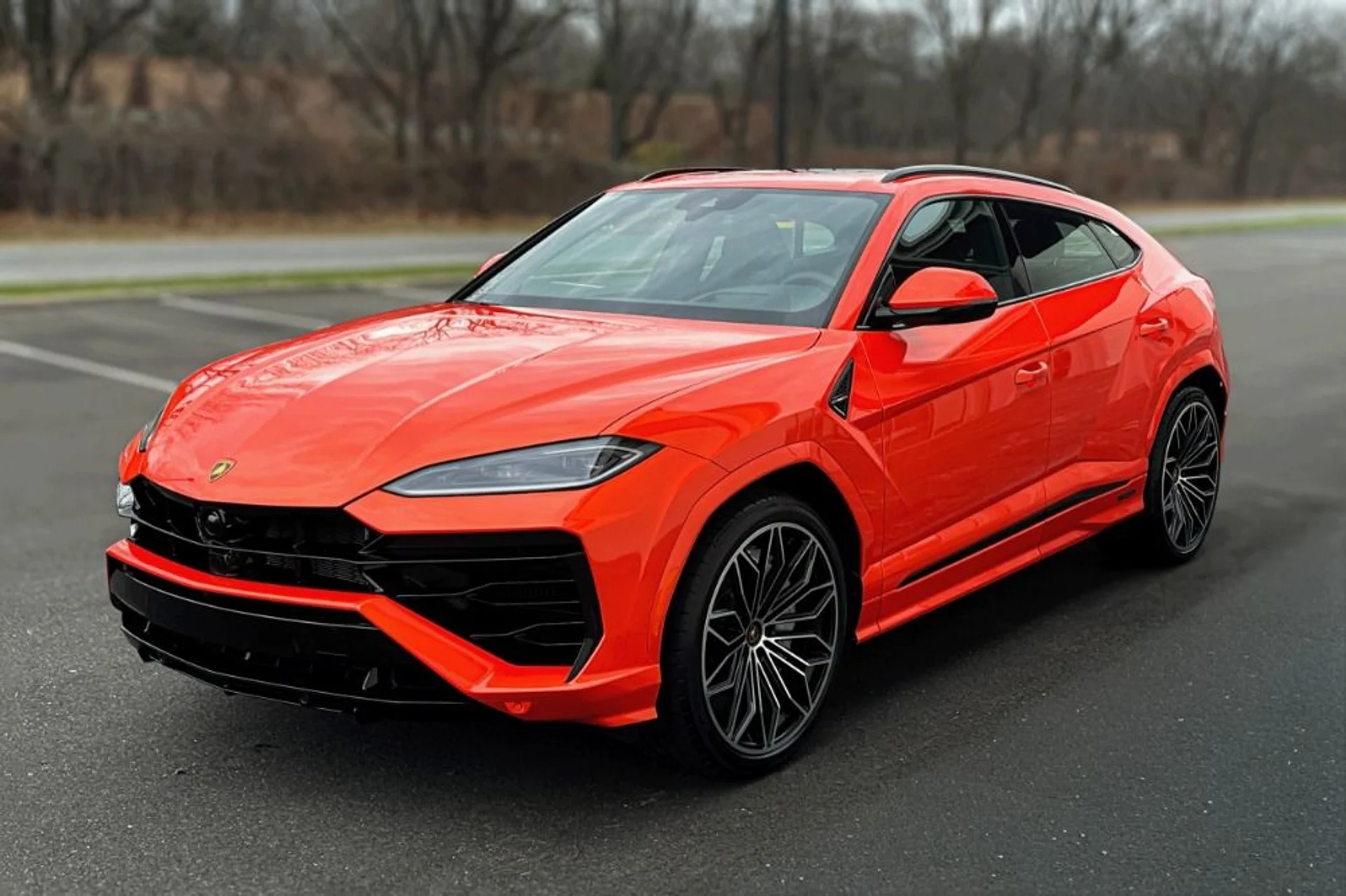 mph019_3306825453_New_2025_Lamborghini_Urus_SE_1765782567_26fd2045cb