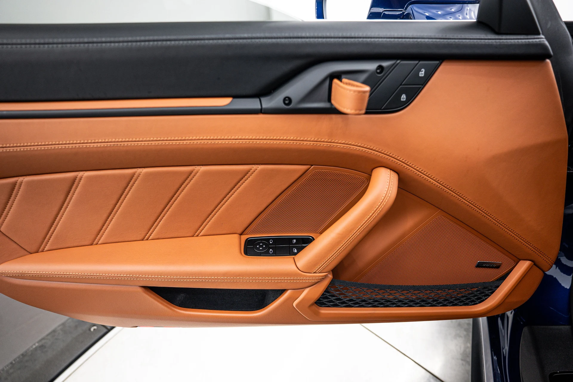 mph019_3308361980_b874e3ffa131688bfe73962f40cb233b_e17708139f