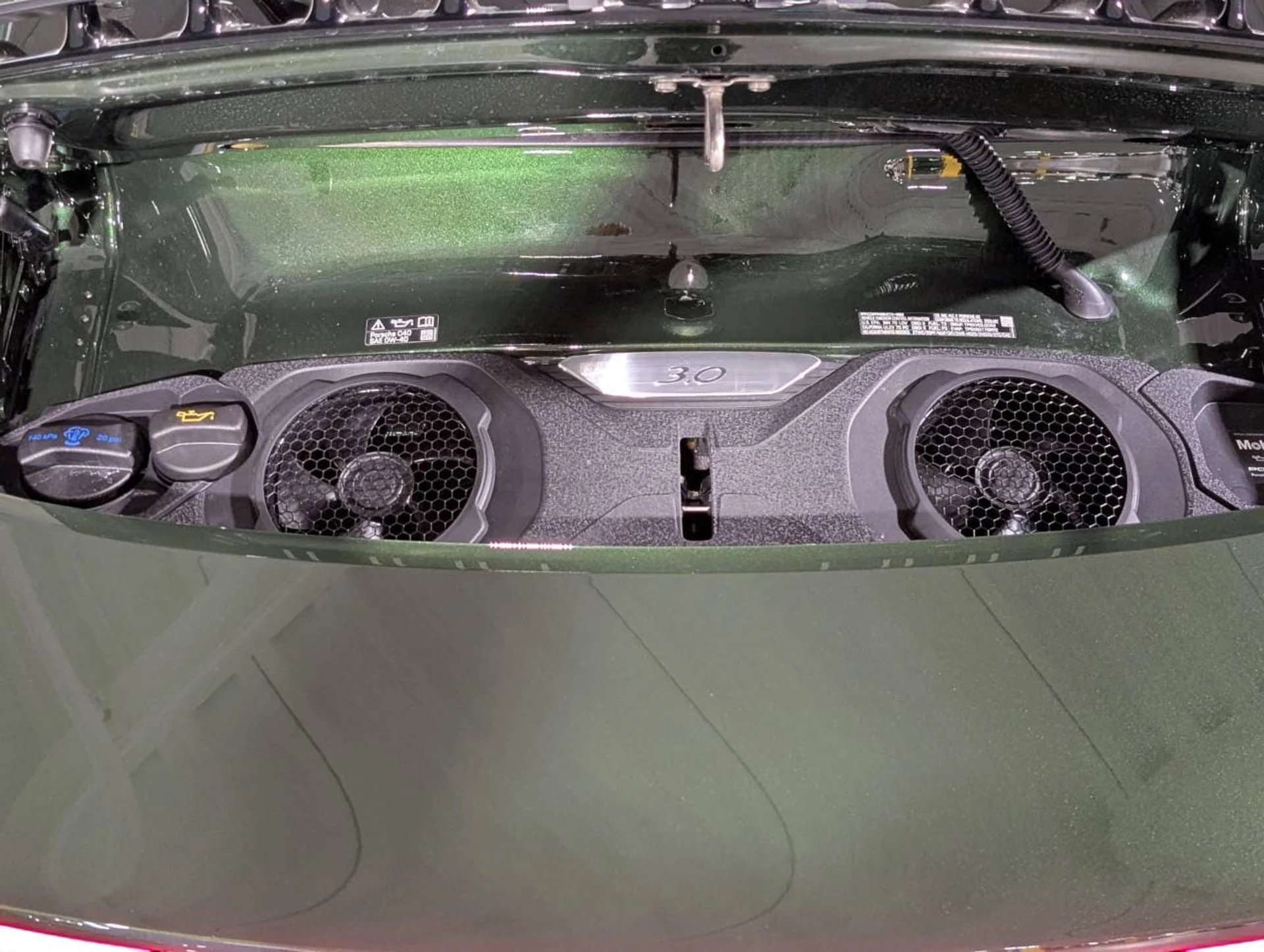 mph019_3308888578_51bac35e90a3b169e75e3b127885b3e2x_b7c18cbf12