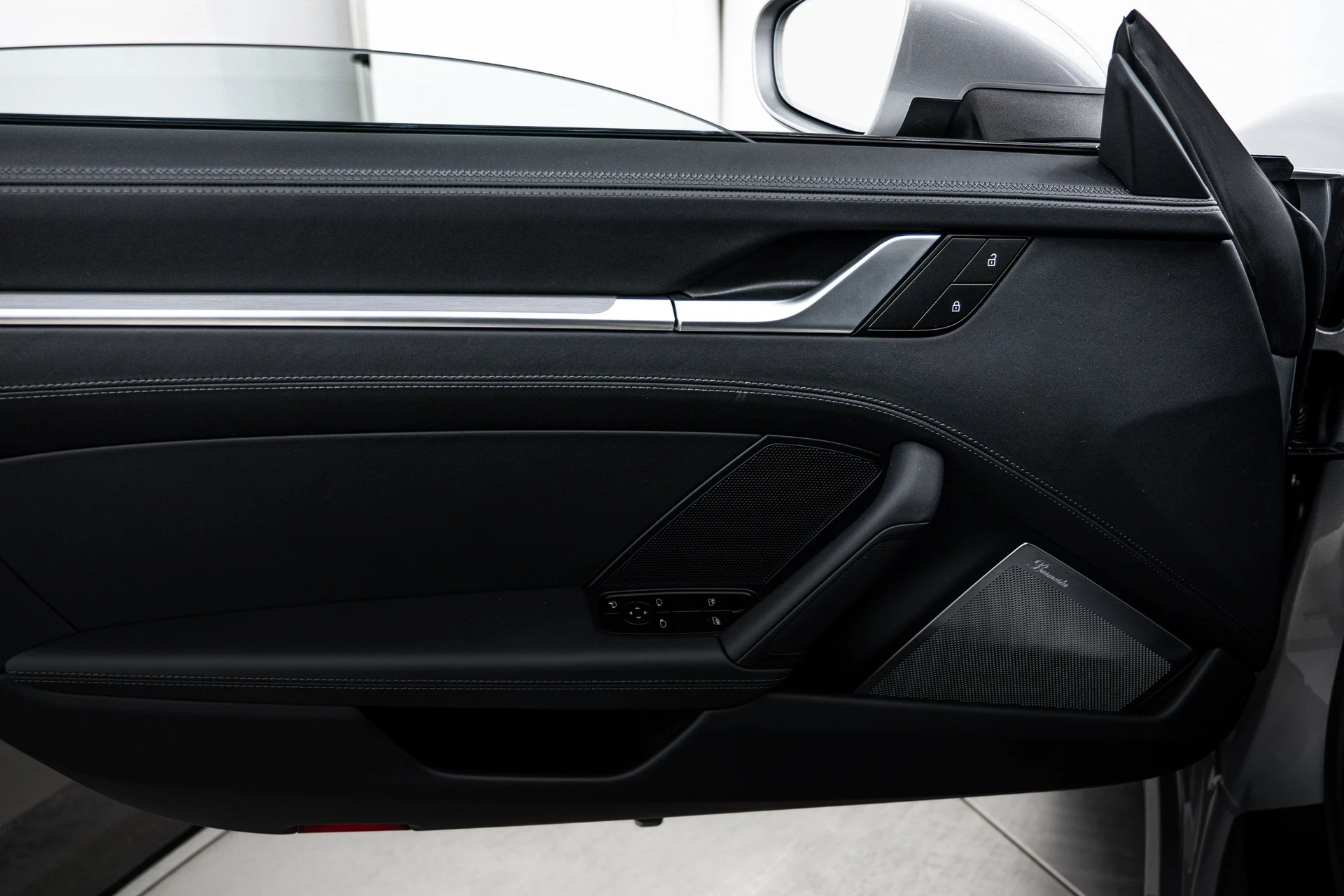 mph019_3312459012_6aebdce95534788cb76b13c89e774a5f_177aa5b4d3