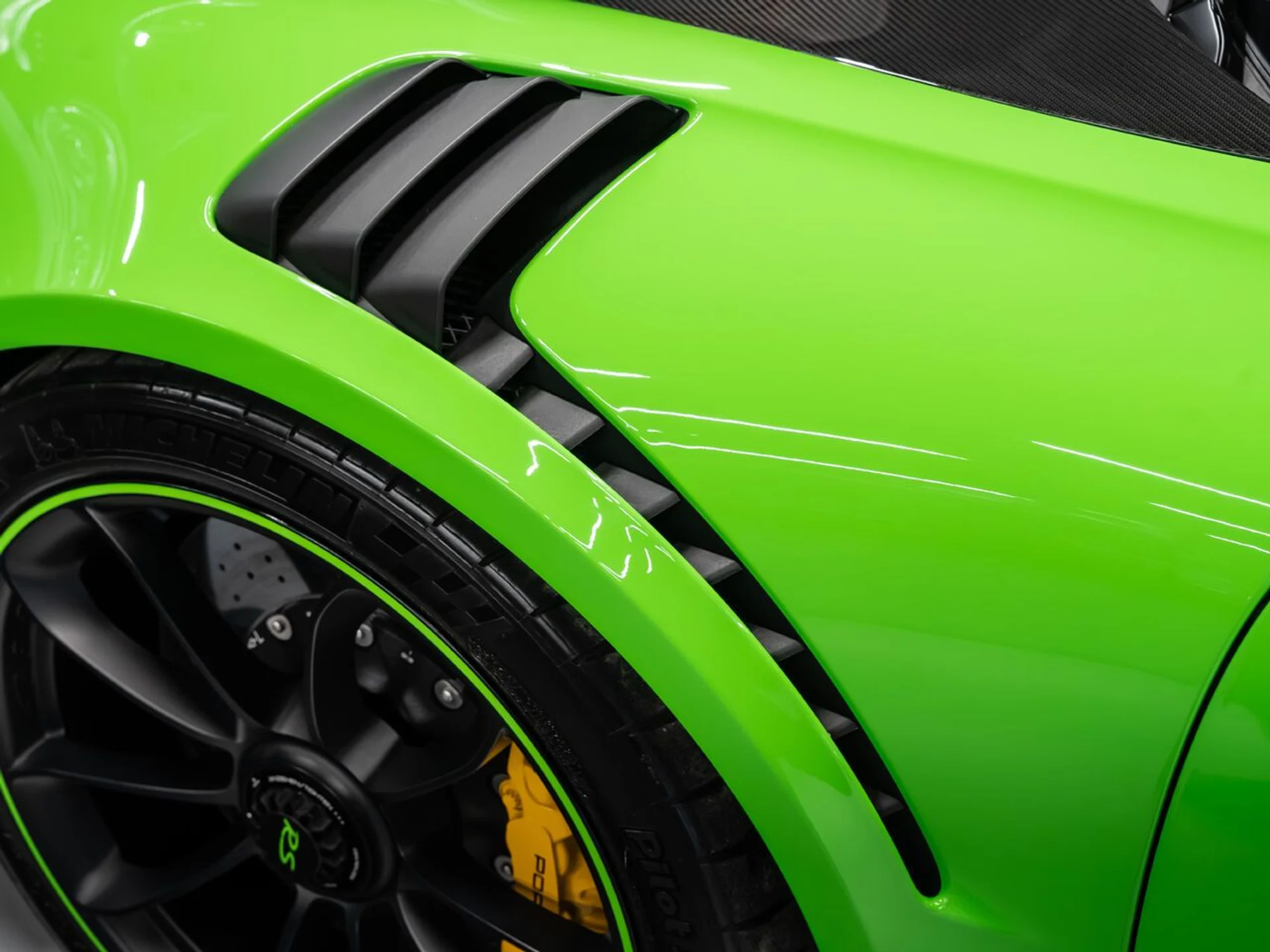 mph019_3315398162_porsche_911_2019_91093f8481