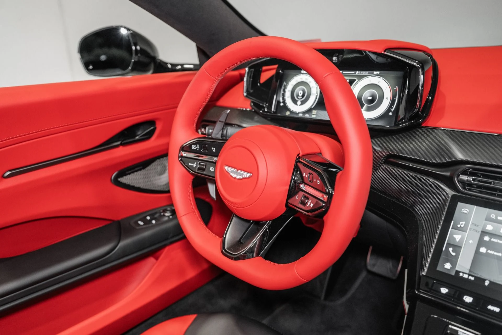 mph019_3318583346_New_2026_Aston_Martin_Vantage_S_Roadster_1781710723_2f449174dc