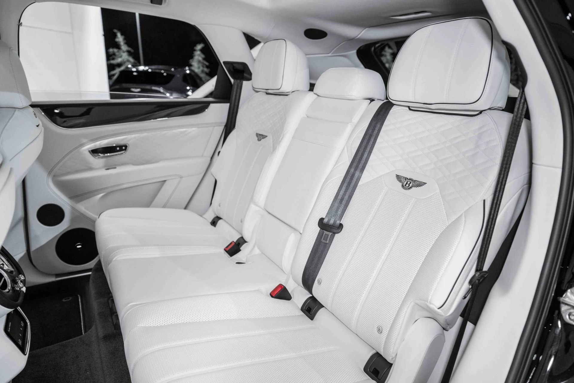 mph019_3322779523_Used_2024_Bentley_Bentayga_S_V8_1721581945_93e1ec4095