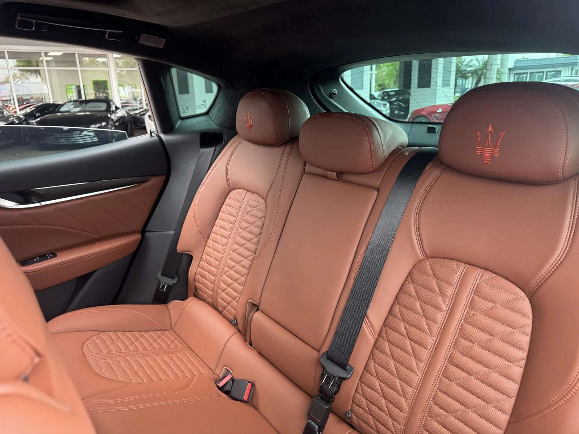 mph019_3327195816_Used_2023_maserati_Levante_F_Tributo_1773865363_56ce31a75b