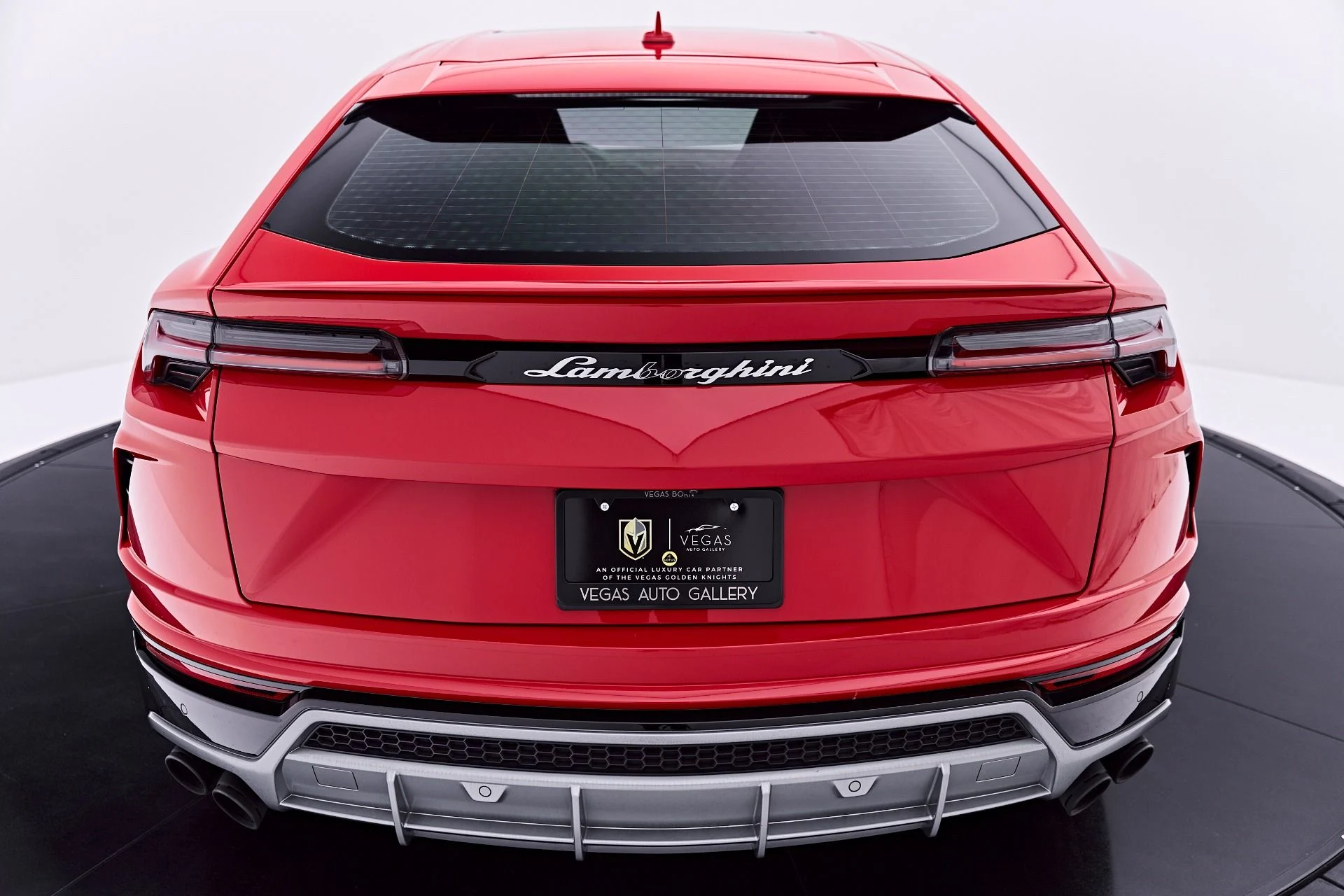 mph019_3330217040_Used_2019_Lamborghini_Urus_Base_1782947944_5c2b20ed2f