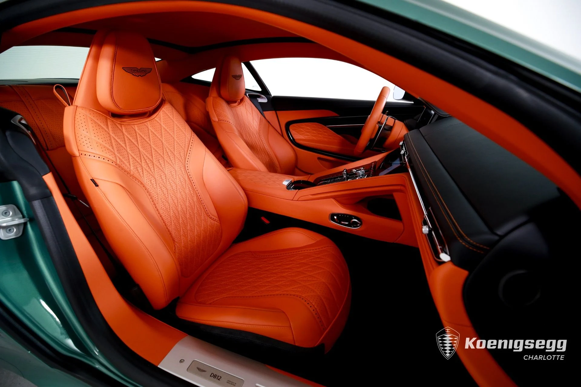 mph019_3331430463_Used_2024_Aston_Martin_DB_12_V8_1760989589_fdeeb8782d