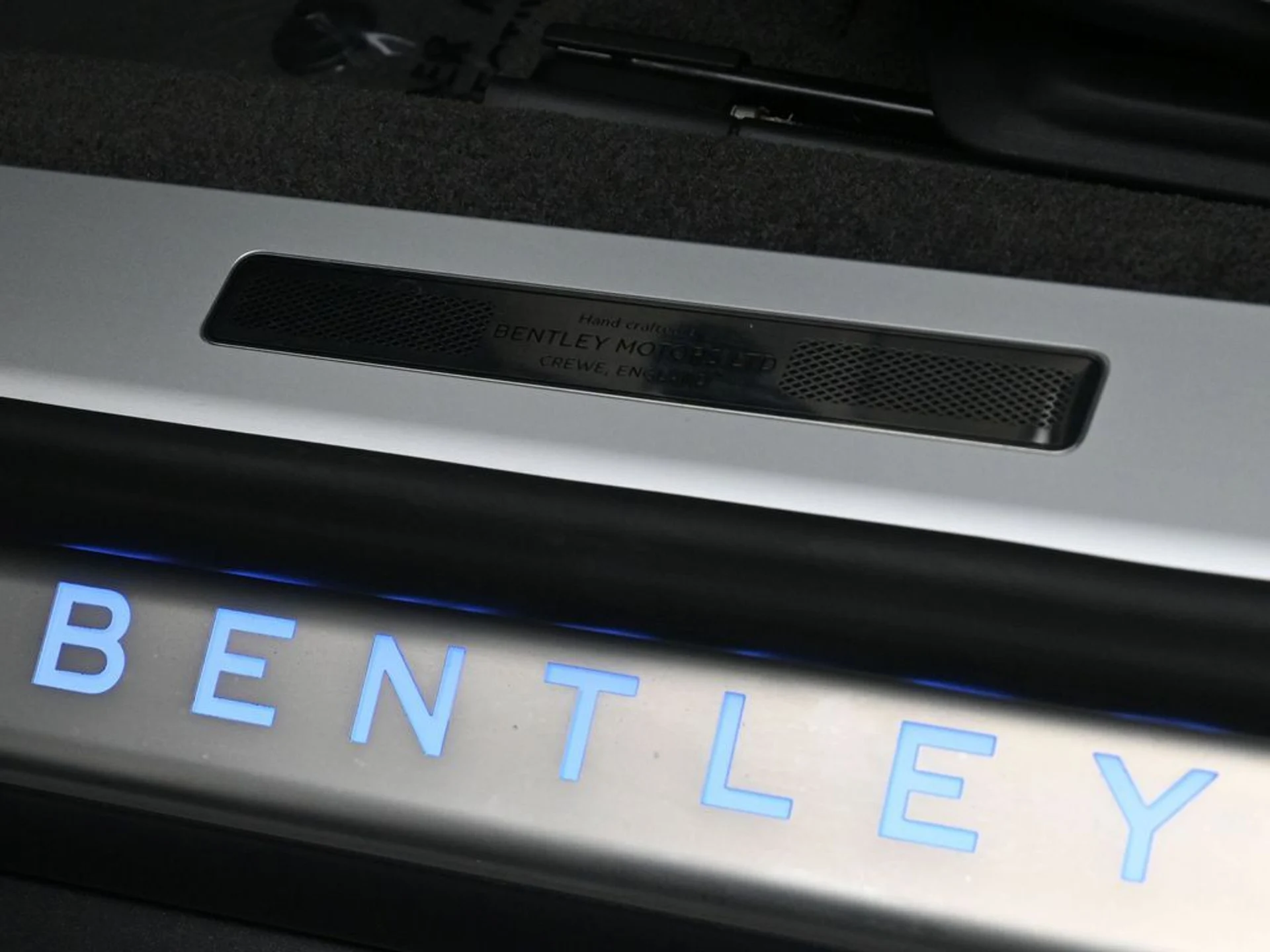 mph019_3336012460_d1ecfc887c8eb06882f70f447ee71c3ex_b50ac70555