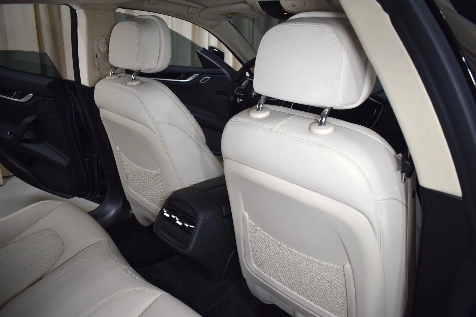 mph019_3339358122_b29aa57d6b1a9db1874a26ab2617c705x_dc29a593bf