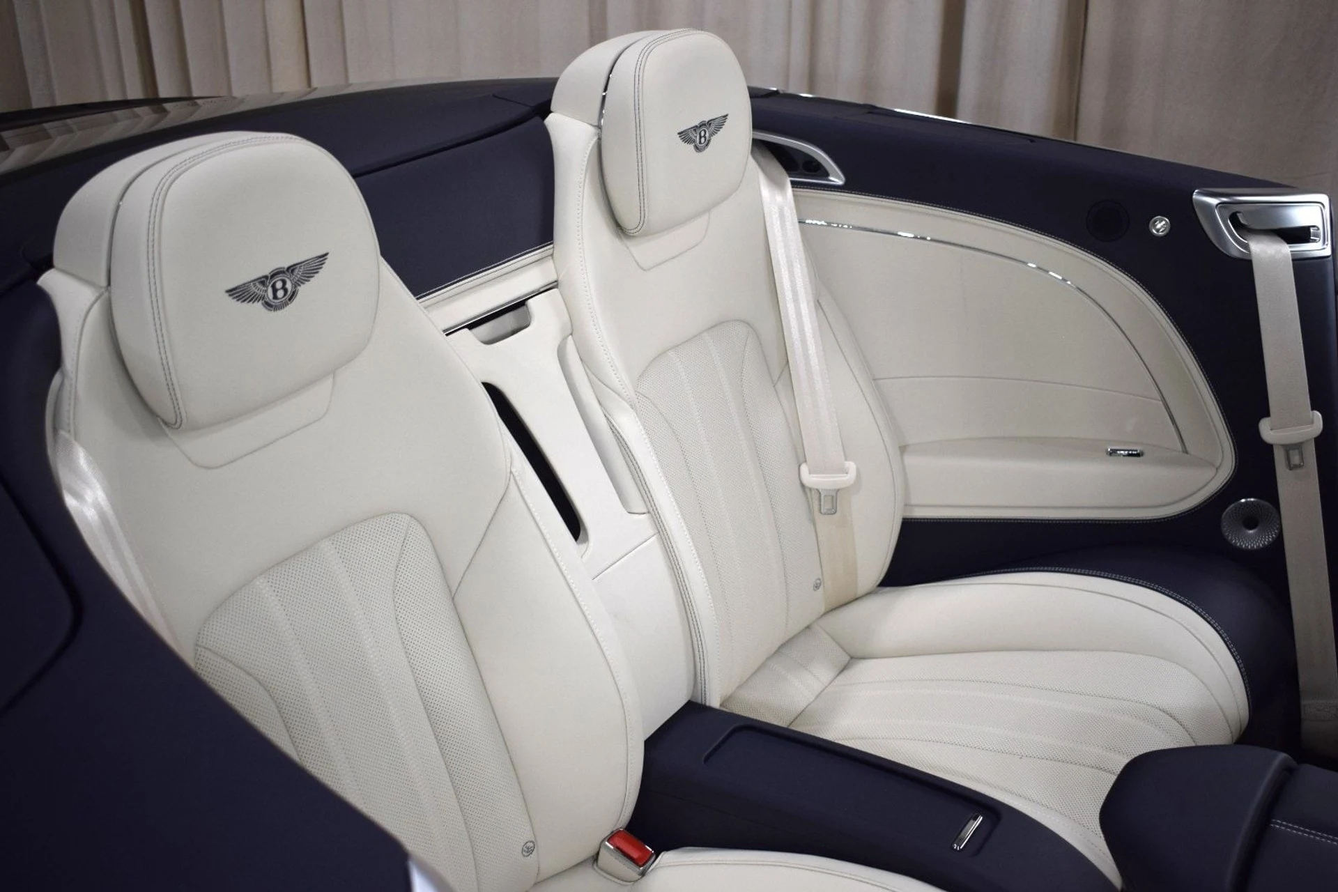 mph019_3340819751_cc3e2c0c990ec61017c22bbb3e7636abx_2576153744