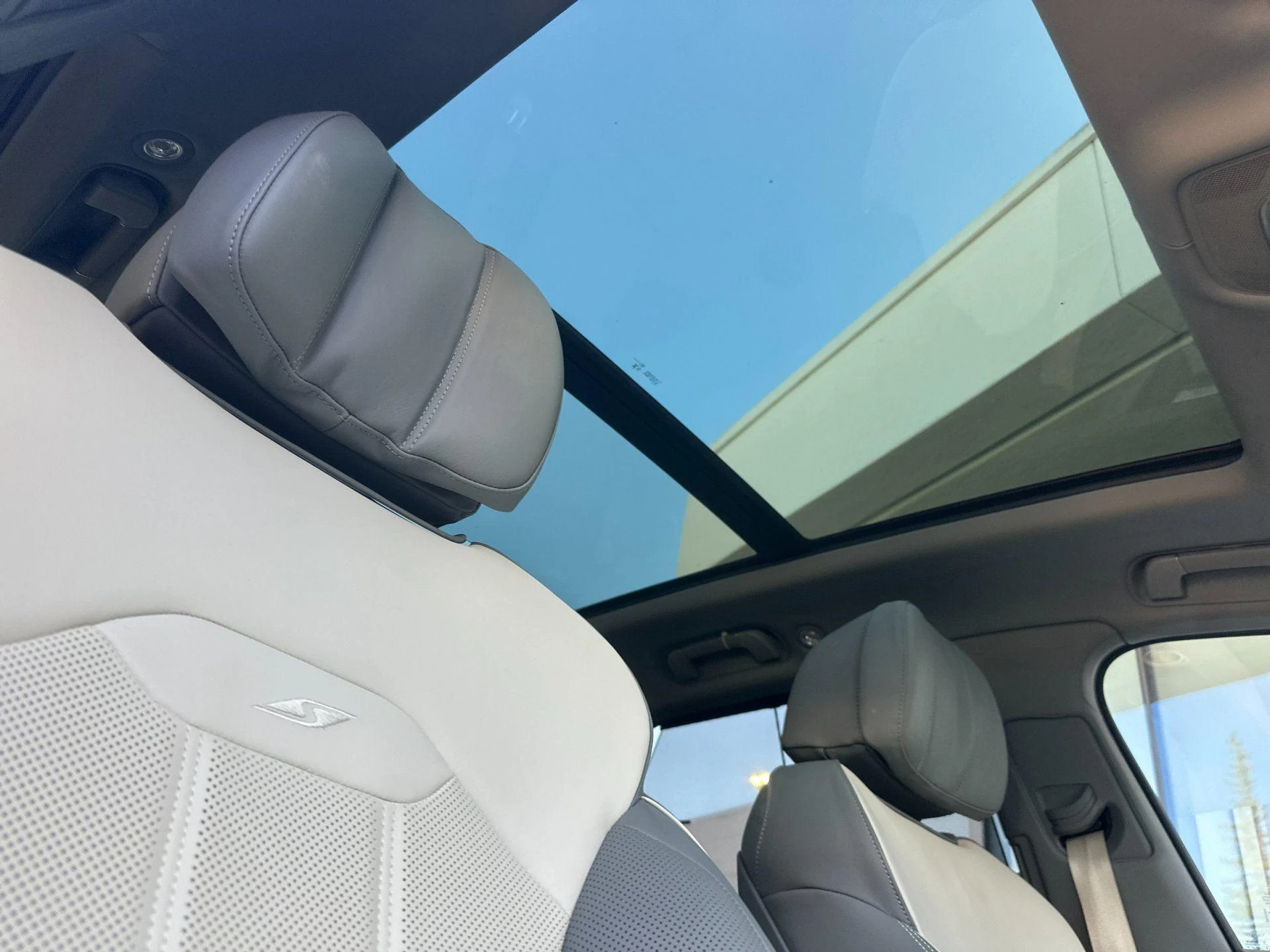 mph019_3342515522_Used_2025_Bentley_Bentayga_S_1789555724_e28251afe7
