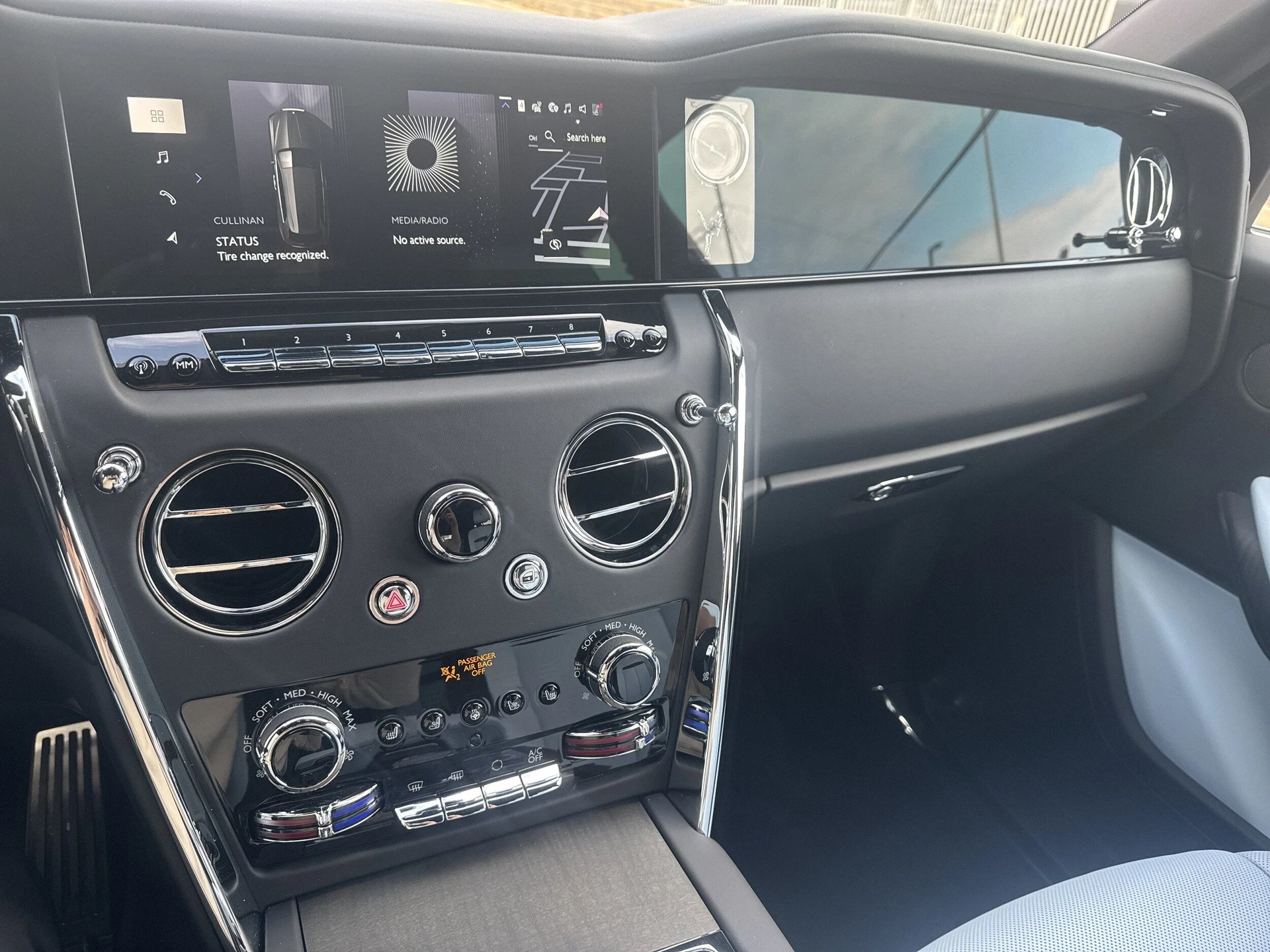 mph019_3353355490_2c1e2df4411080bca6c8ec5ac324b341x_2cdff2362f