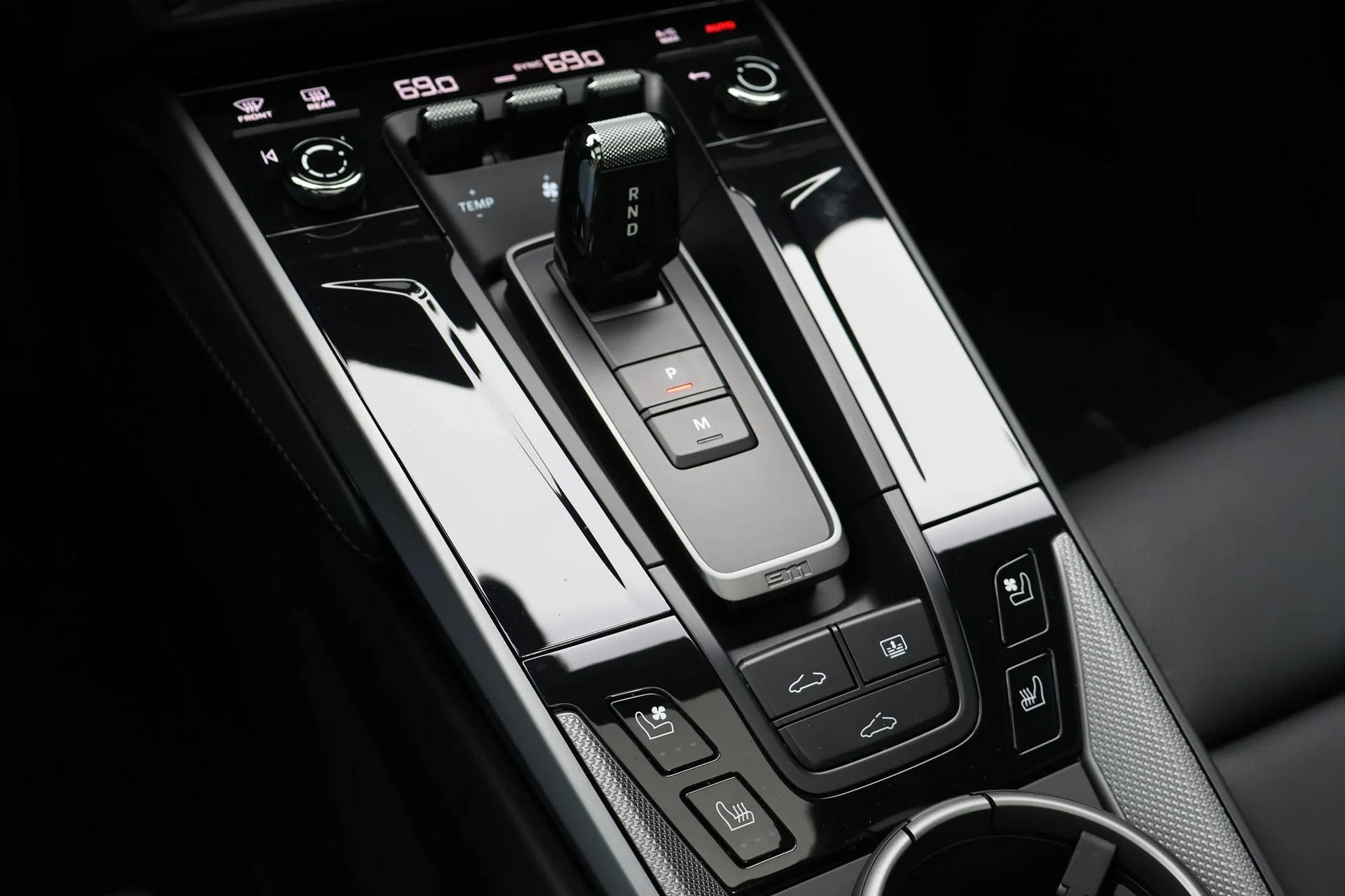 mph019_3354344472_2b65162c3162e8c0973b5b26a8c6af0b_269153105a