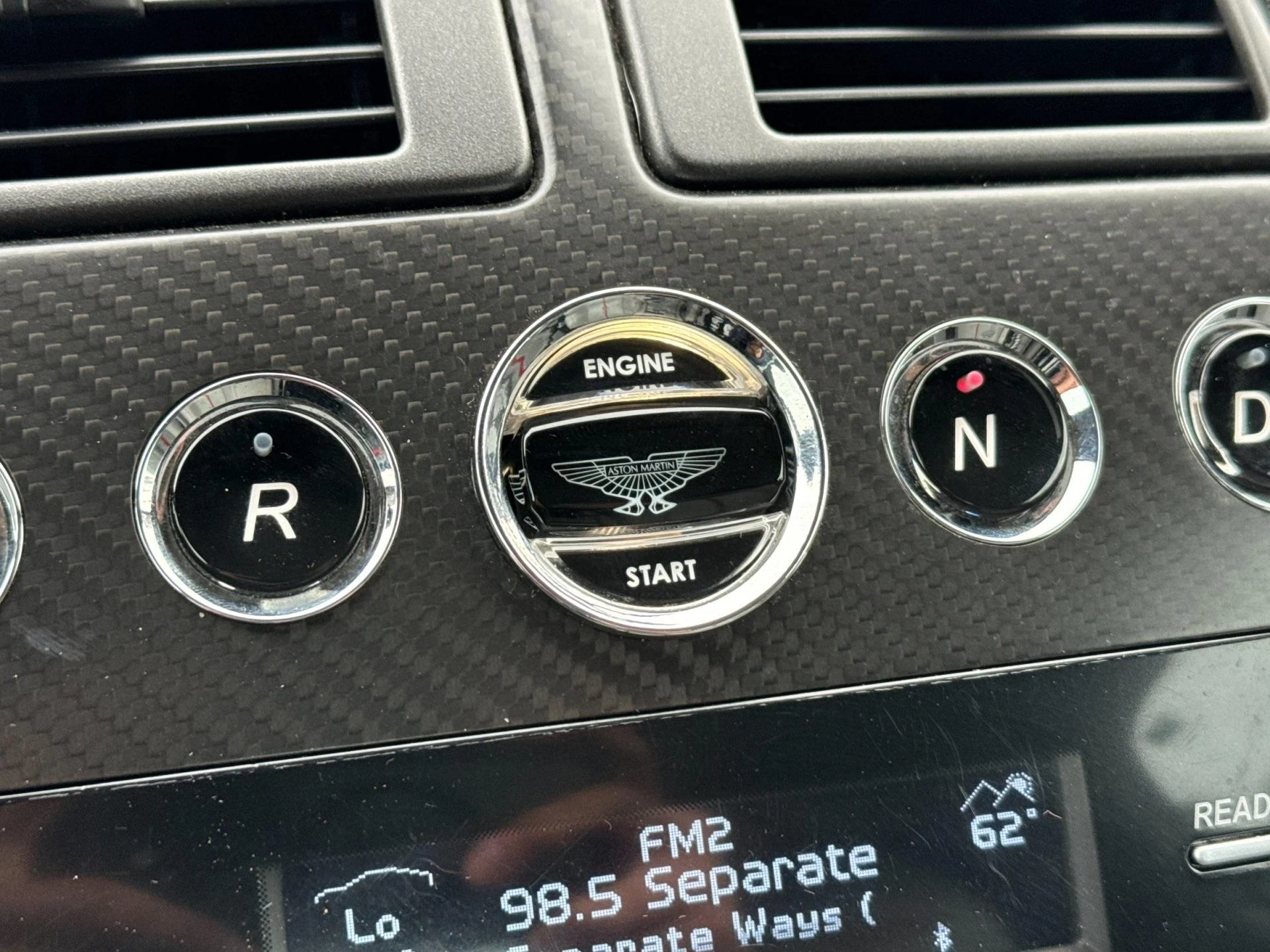 mph019_3356268258_Used_2015_Aston_Martin_V12_Vantage_S_1769008612_b6ee01cb26