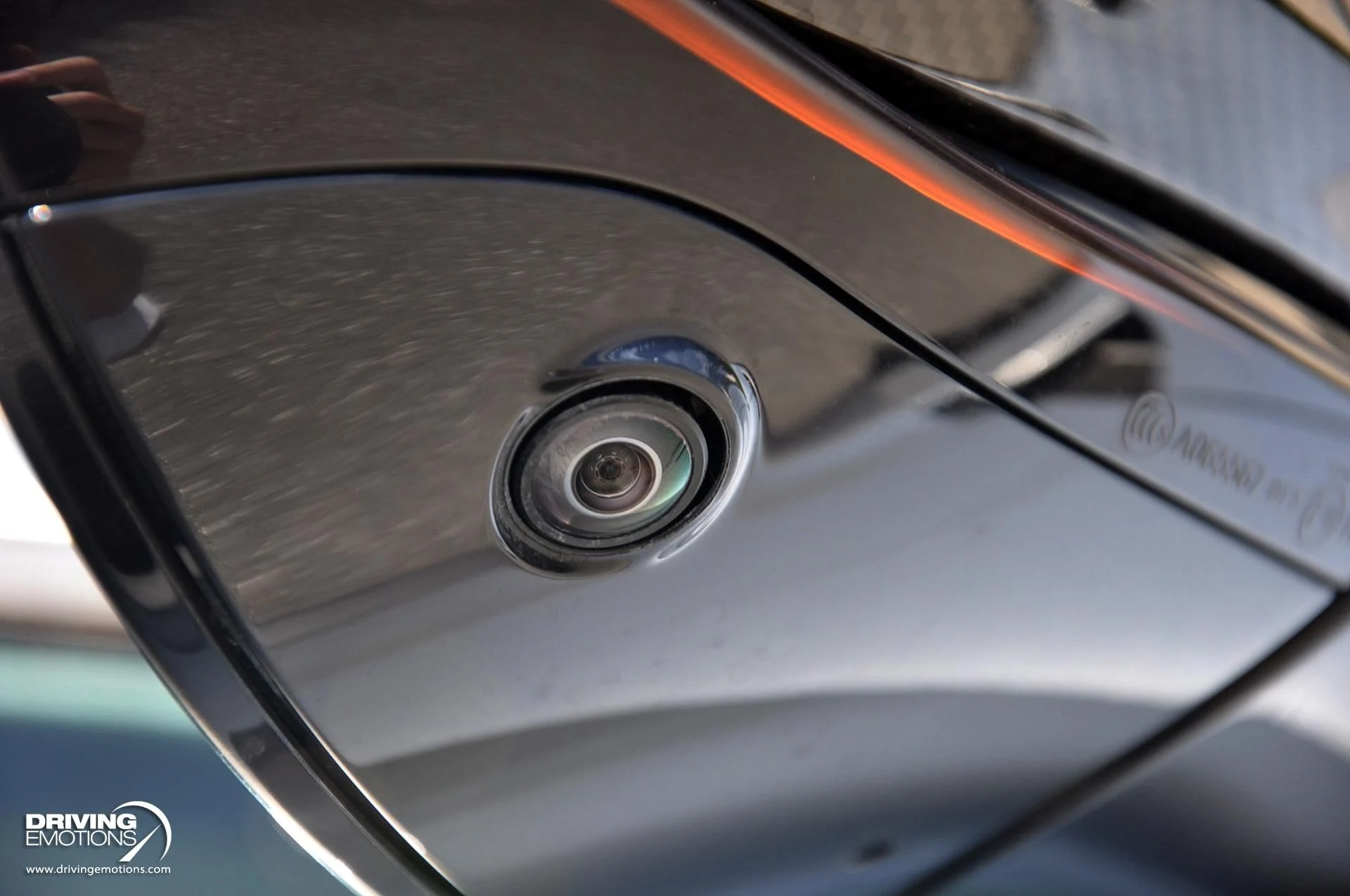 mph019_3368864005_880_p20_l_06c9910151