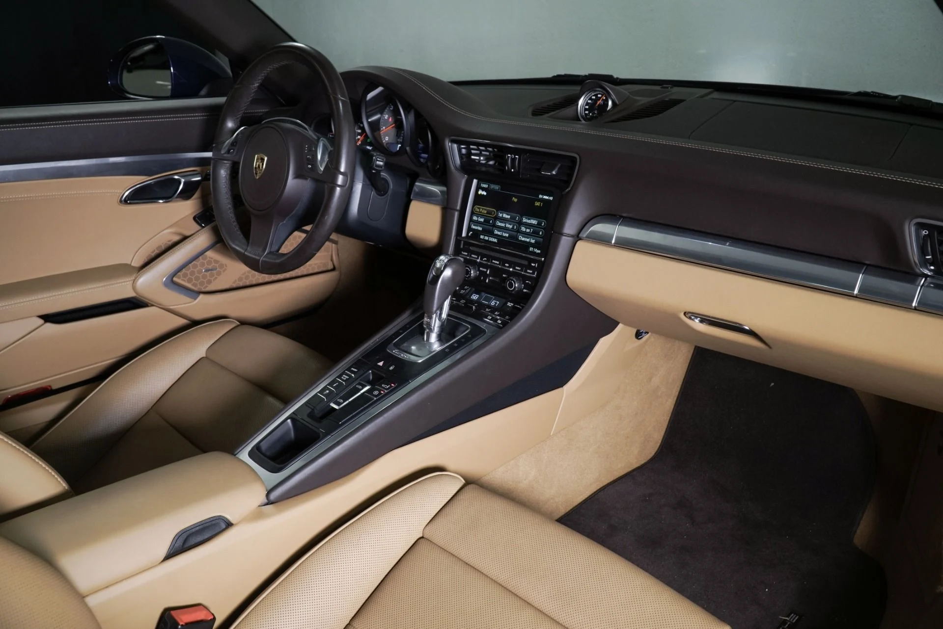 mph019_33709221_Used_2016_Porsche_911_Targa_4_S_1764361768_ccee42beea