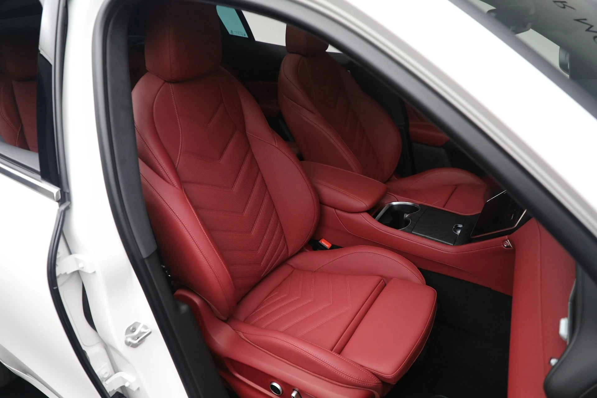 mph019_3370937302_New_2025_Maserati_Grecale_f8a124fd08