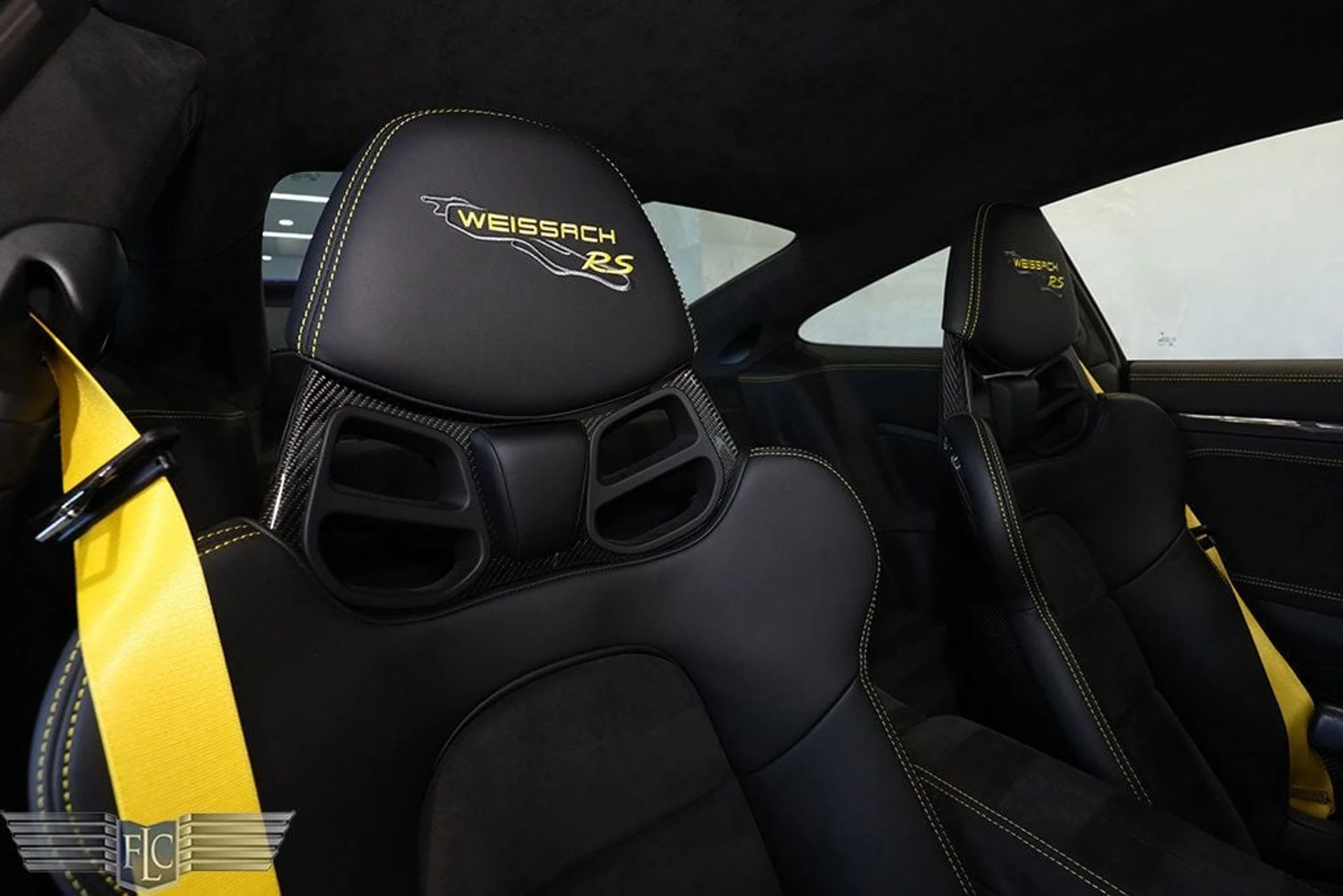 mph019_3377799949_used_2018_porsche_911_gt2rsweissach_9689_22919287_20_1024_fc94f3b37f