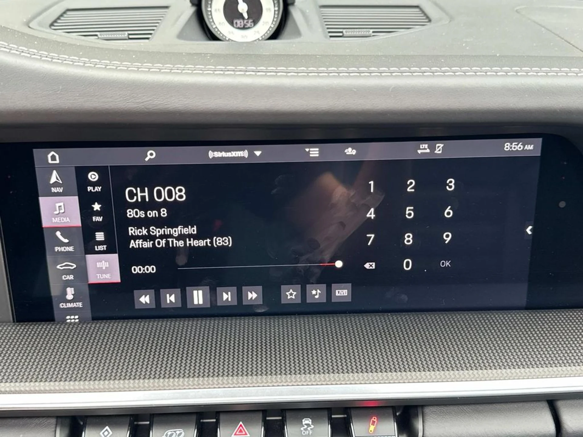 mph019_3381103741_7fa787b3feeff8515b9314fb5c614e80_fc82050055