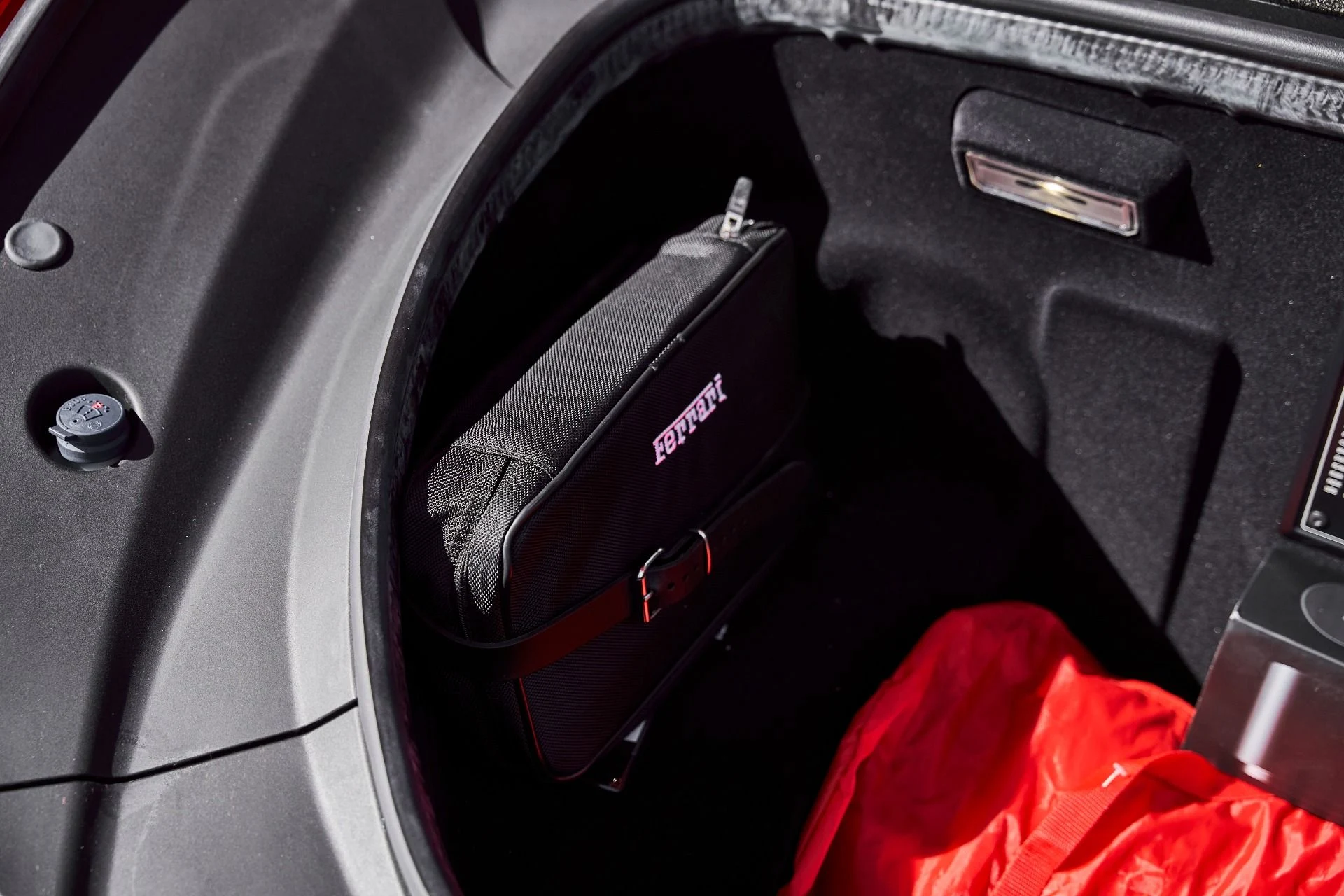 mph019_3386578385_Used_2022_Ferrari_F8_Spider_Base_1772506587_683cdb7c37