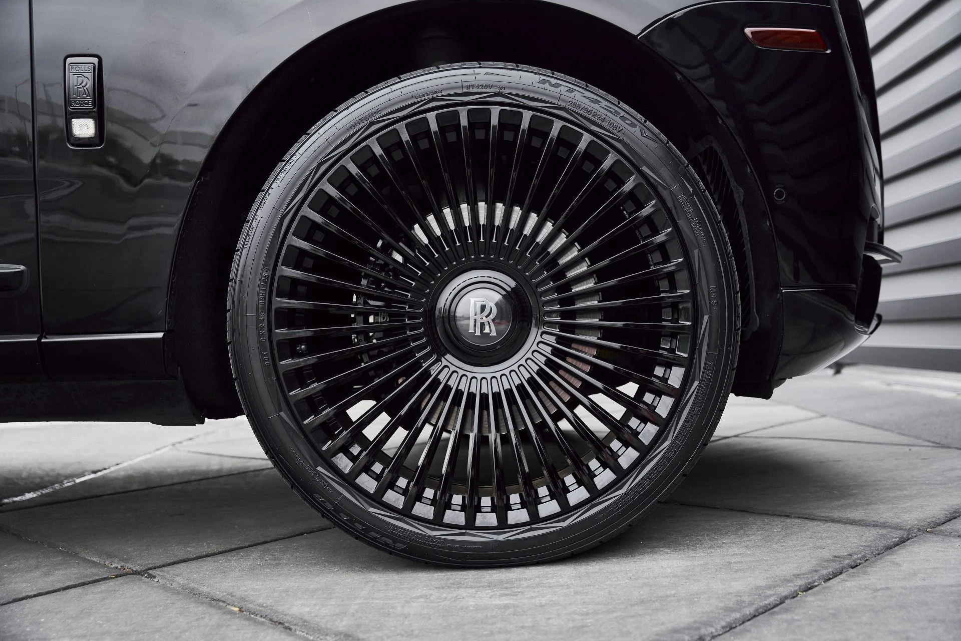 mph019_3386945831_Used_2019_Rolls_Royce_Cullinan_Base_1767201654_0c4a35ee2f