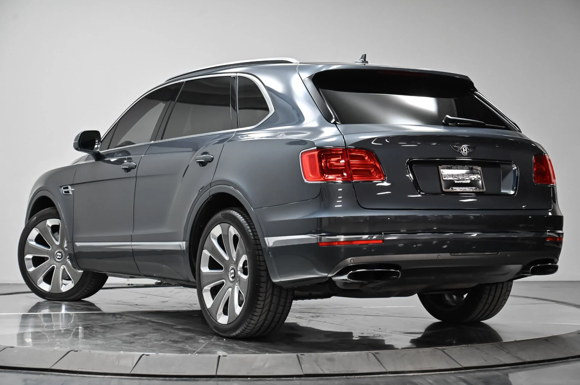 mph019_3389501504_Used_2018_Bentley_Bentayga_Mulliner_1757623684_a43b87a162