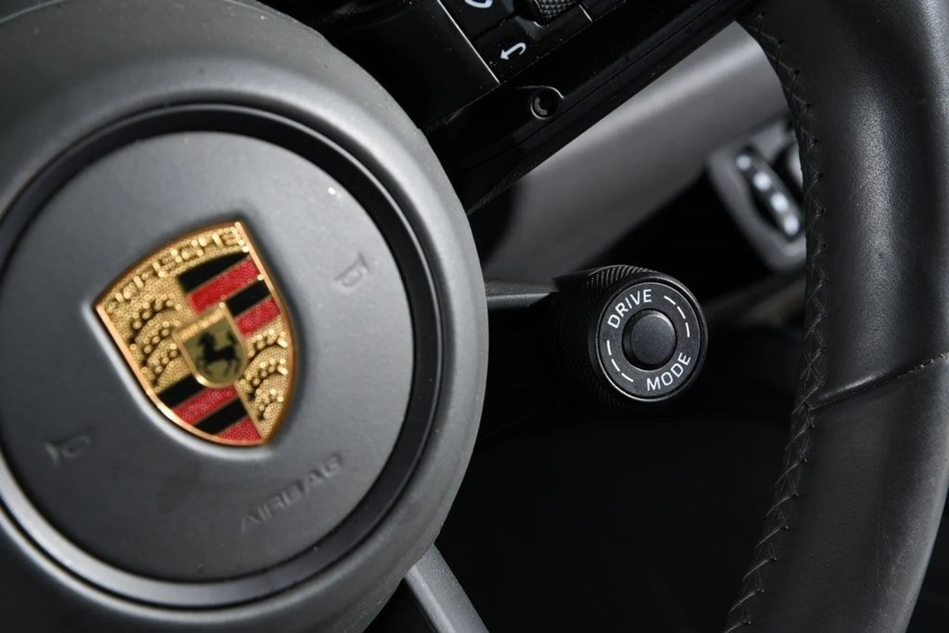 mph019_3391792646_d889de7a0ab3f92ffe560e184988d814x_f39978014b