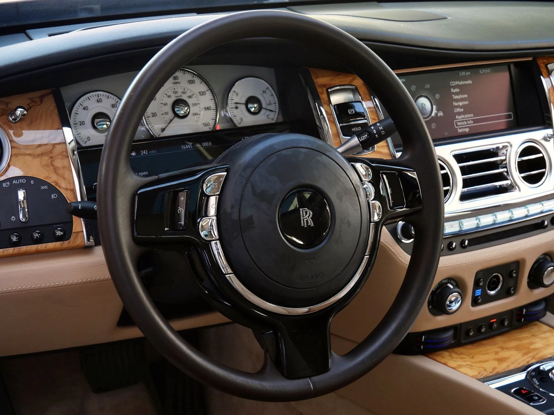 mph019_3392294786_2714e5665dcb106d40120a7340a1c3c2x_c9e822a07e