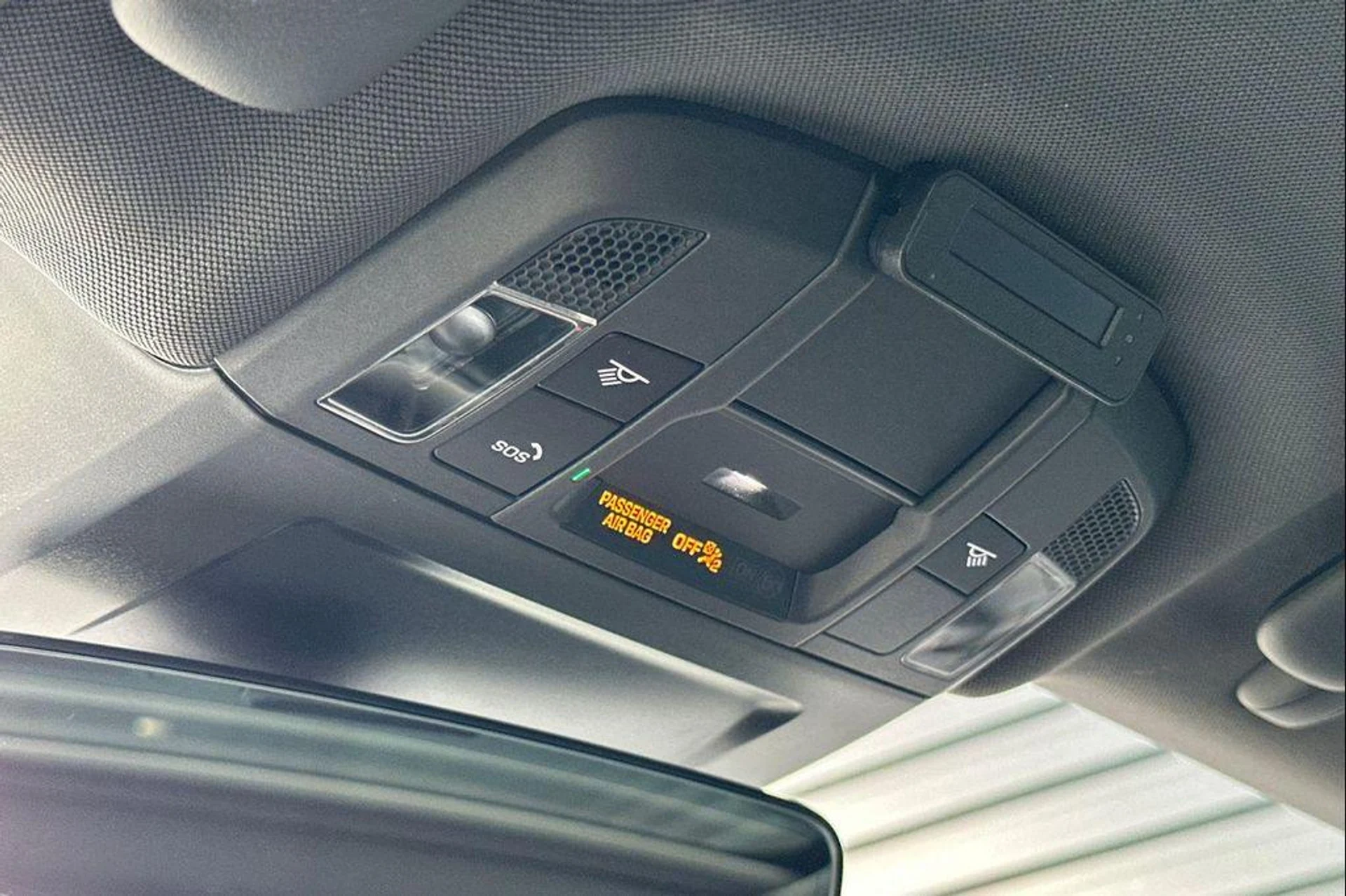 mph019_3398731631_j_YZ_44_Rh_X_Vl_Gs_A5_r_Y_Hpno0_Xs7_JA_45e5e4a172