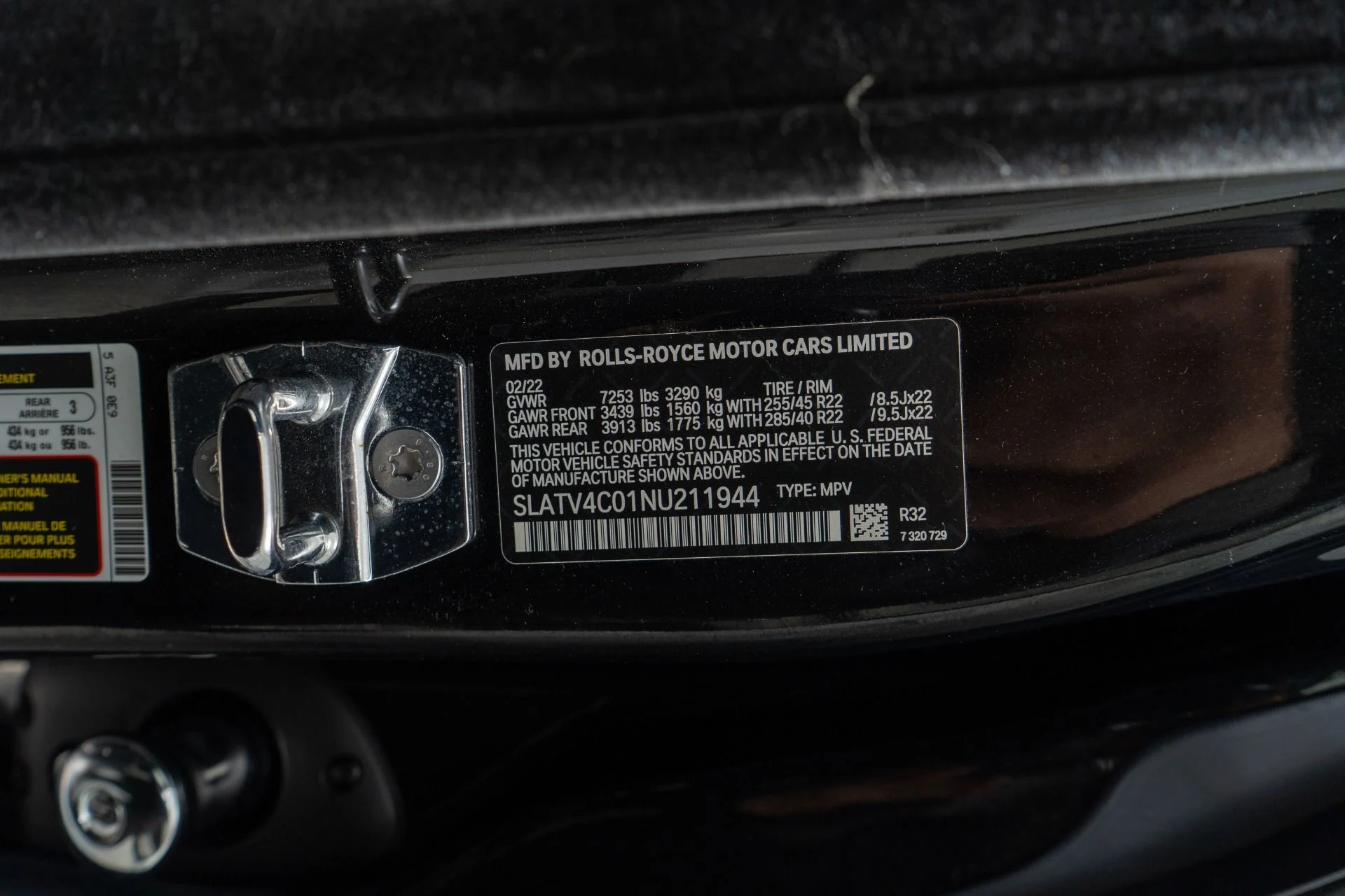 mph019_3401850387_Used_2022_Rolls_Royce_Cullinan_1760976339_646e154333