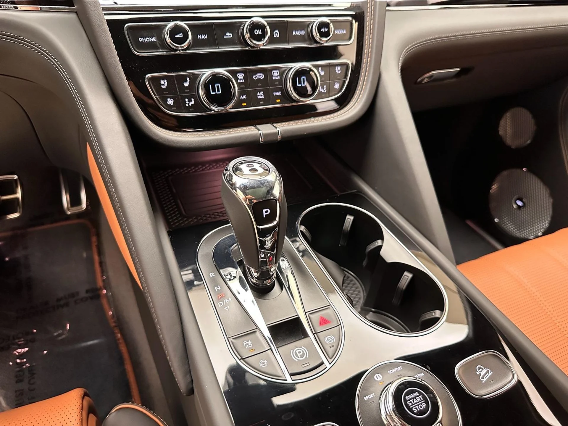 mph019_3405601788_Used_2024_Bentley_Bentayga_V8_1773982910_96fcf308cb