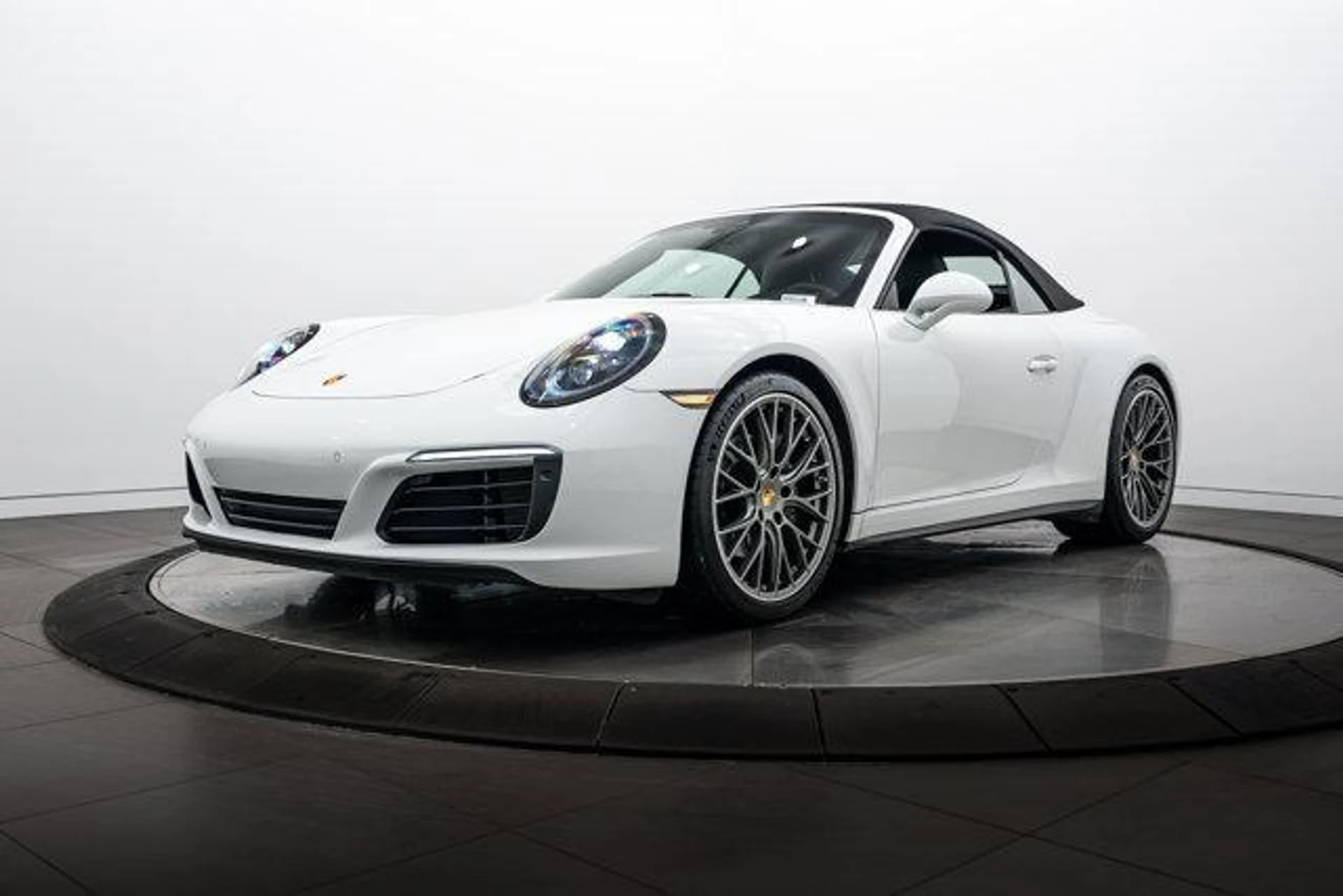 mph019_3416442328_x_819_Rr_Om_Rj_I5q6_LQ_Ofr3_H9_PB_Rg_3f46f8d5db