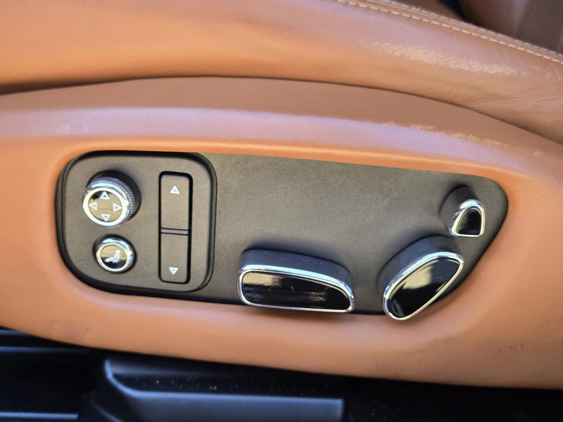 mph019_3420597000_bac88a39ec003bc05afe202dd91c9091x_e16d106097